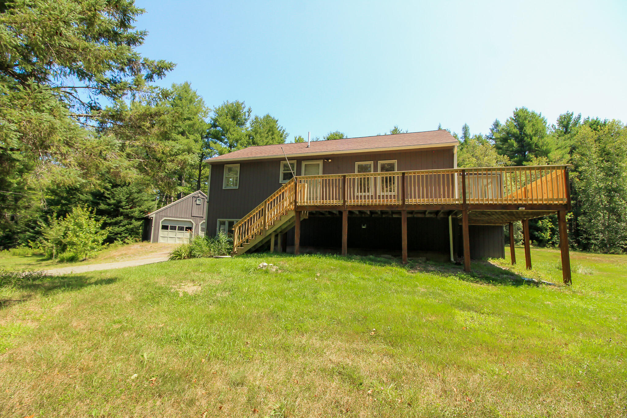 10 Perry Lane Property Photo 1