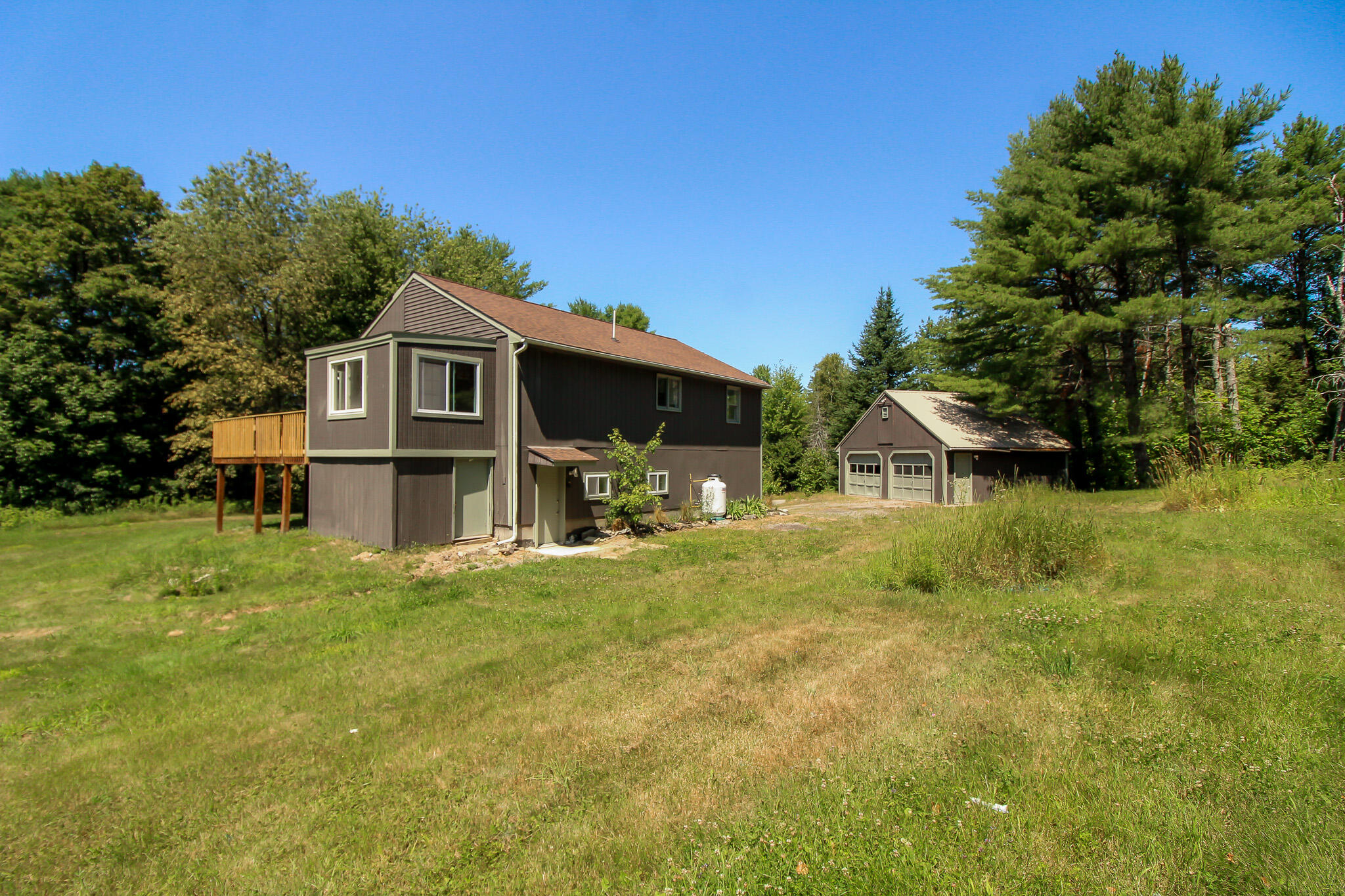 10 Perry Lane Property Photo 2