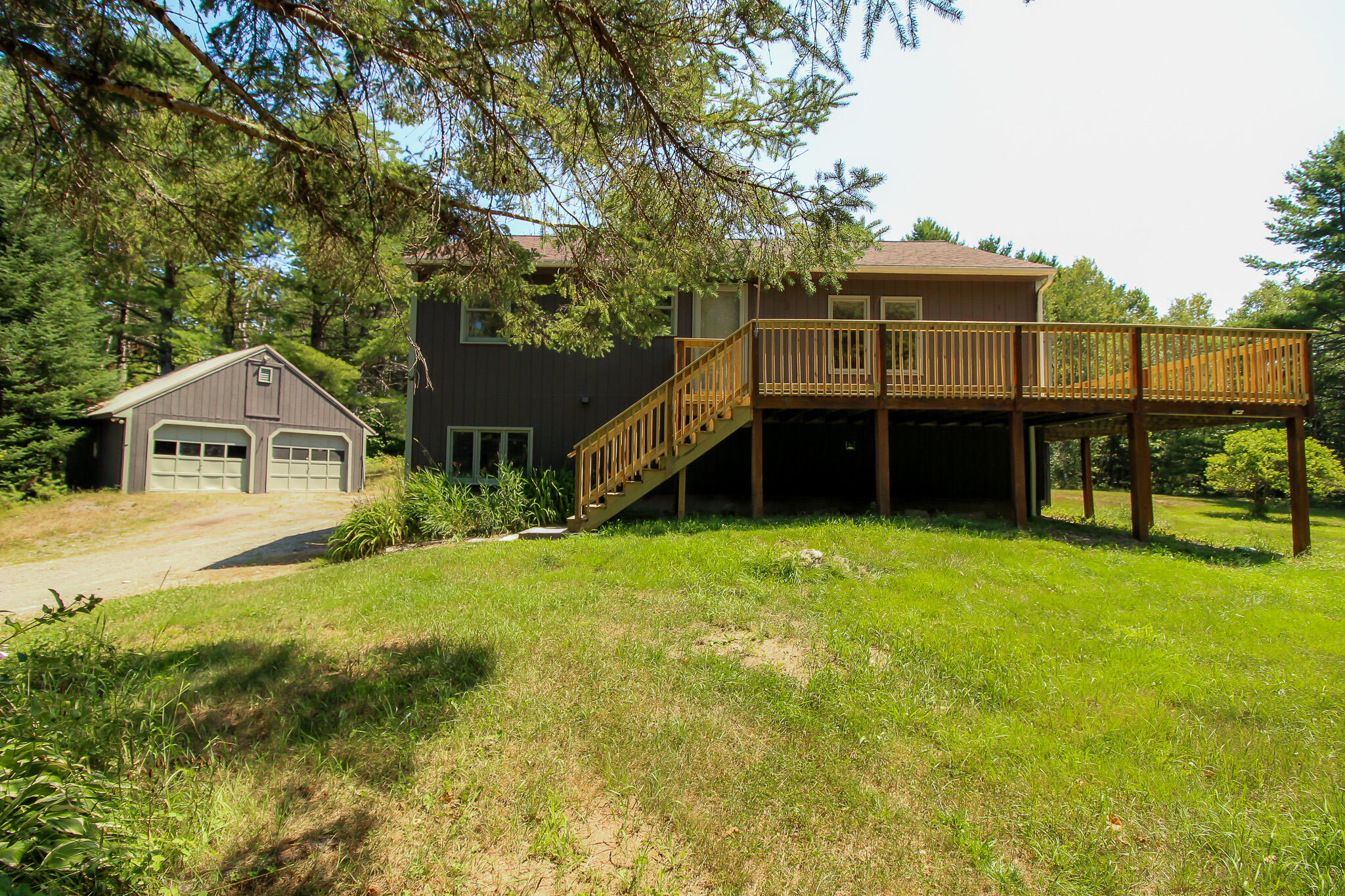 10 Perry Lane Property Photo 5