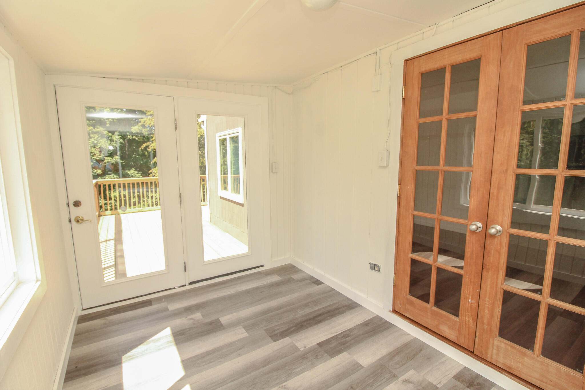 10 Perry Lane Property Photo 17