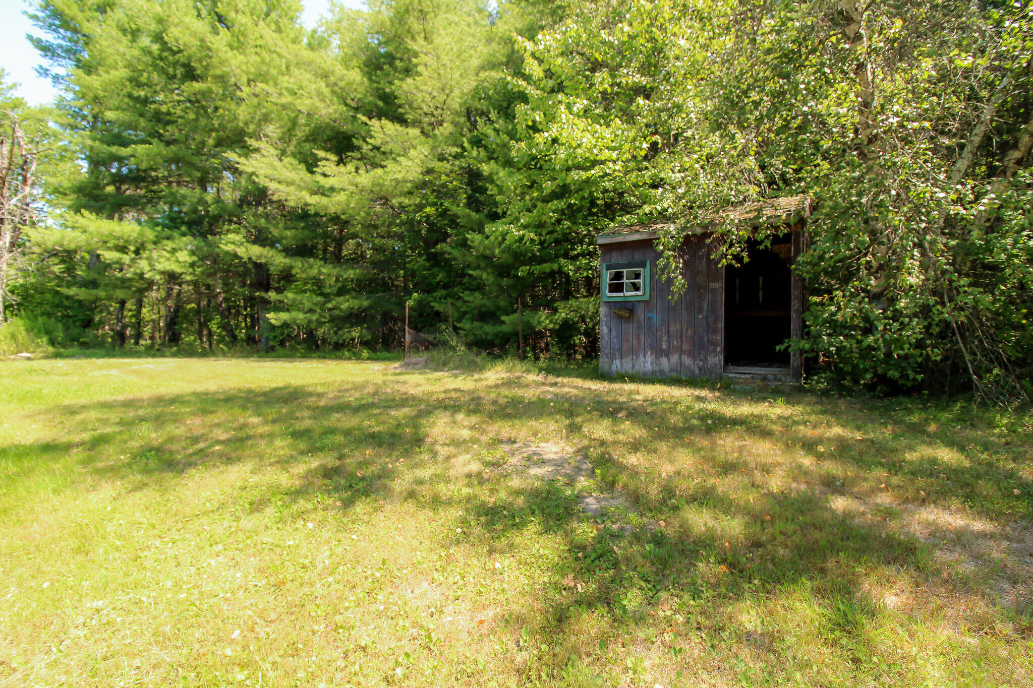 10 Perry Lane Property Photo 42
