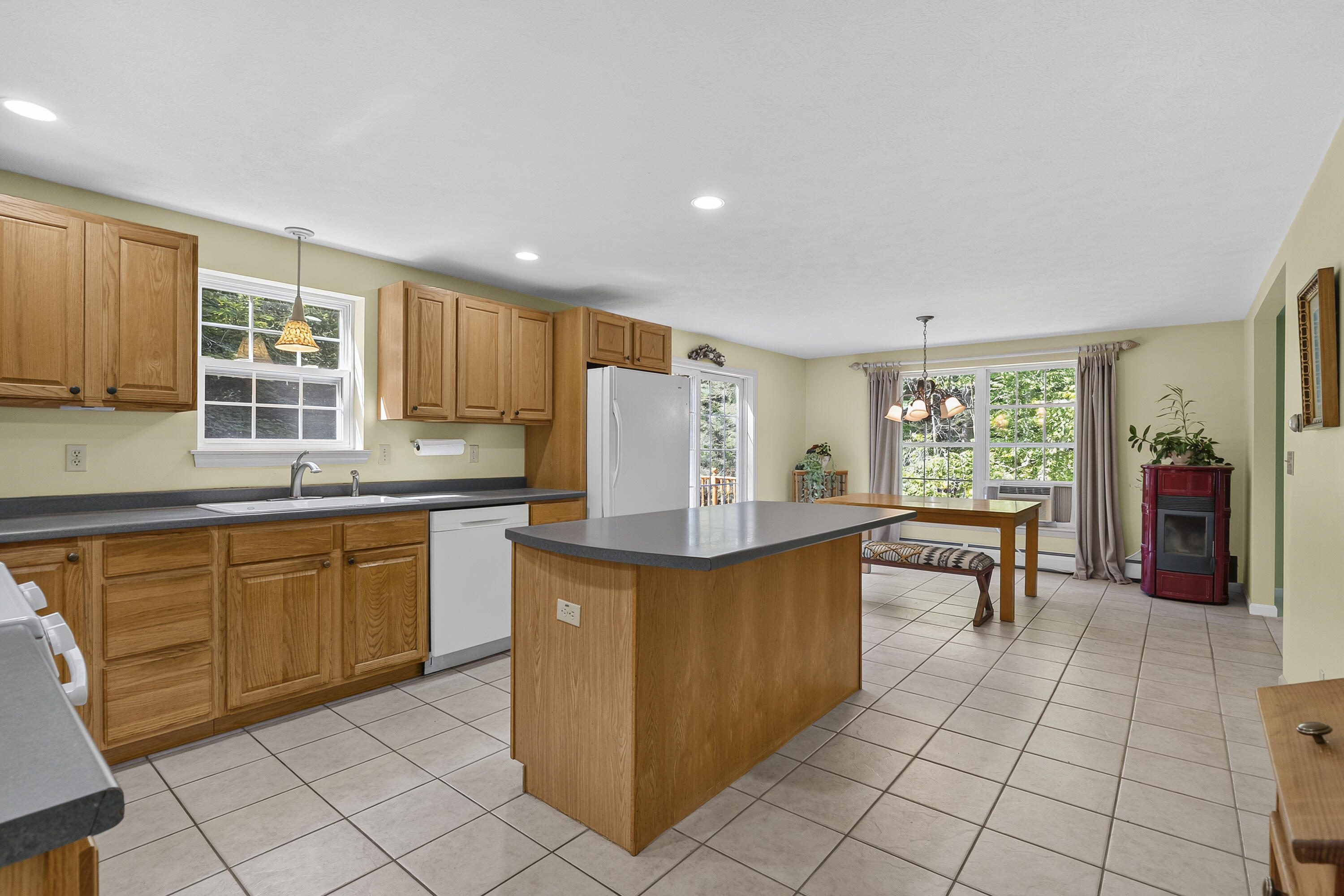152 Sand Pond Road Property Photo 9