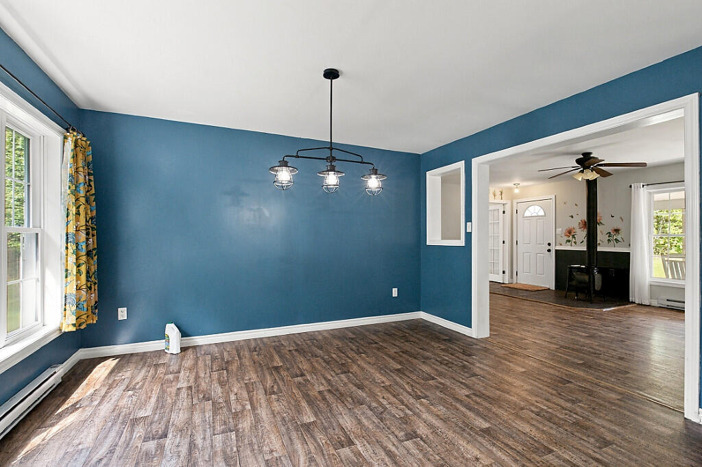 682 Bog Road Property Photo 6