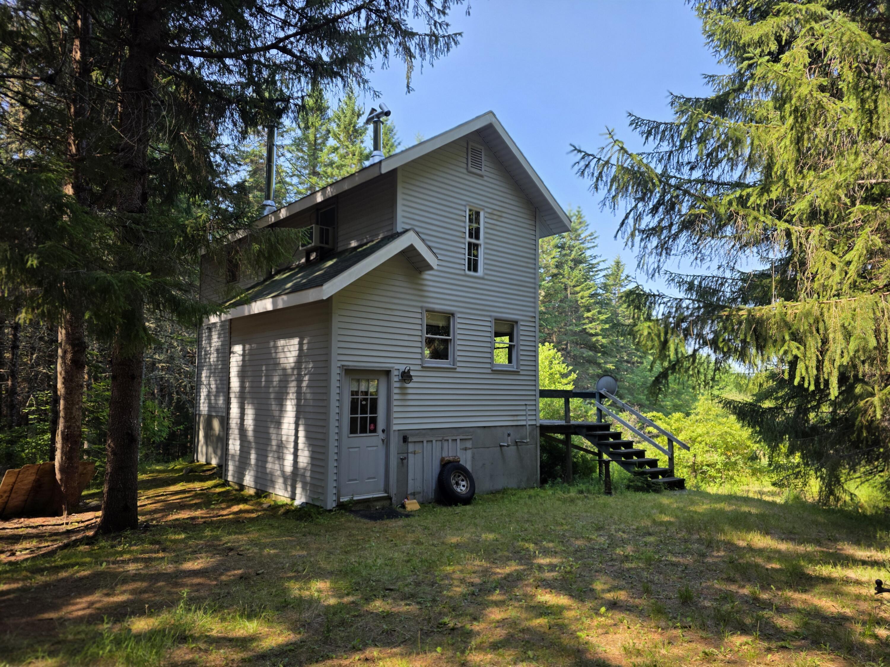 871 Estabrook Road Property Photo 1