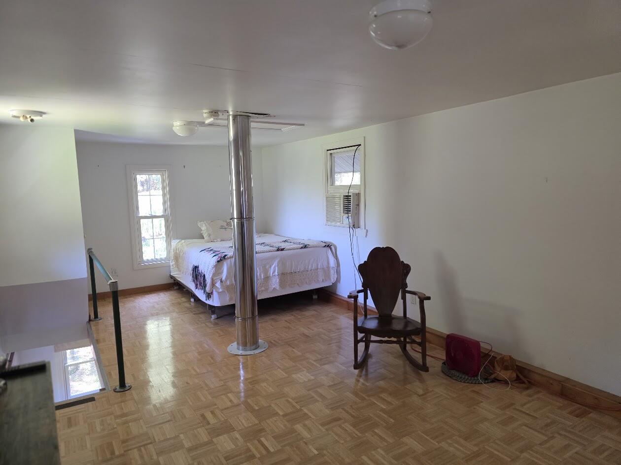 871 Estabrook Road Property Photo 11