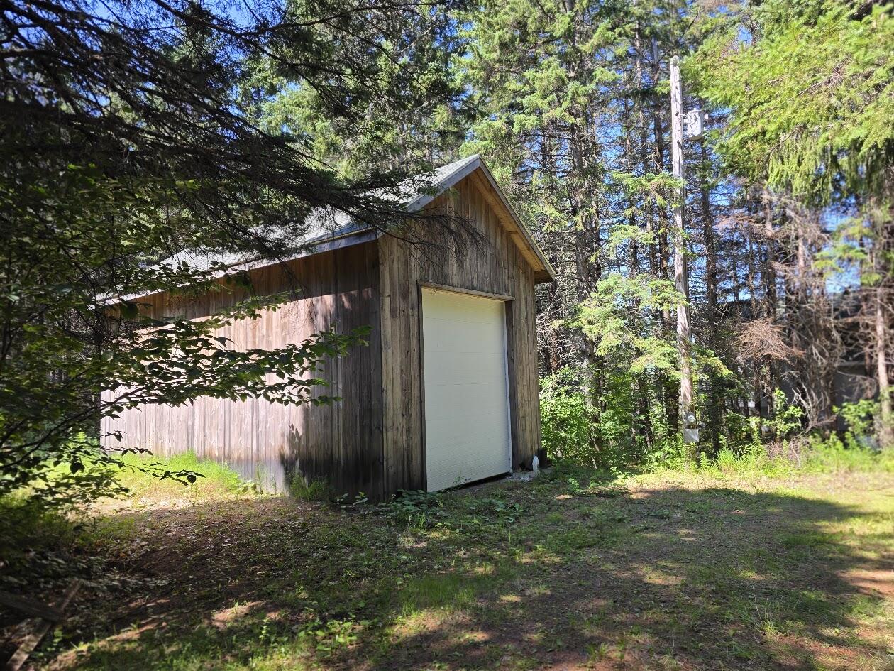 871 Estabrook Road Property Photo 20