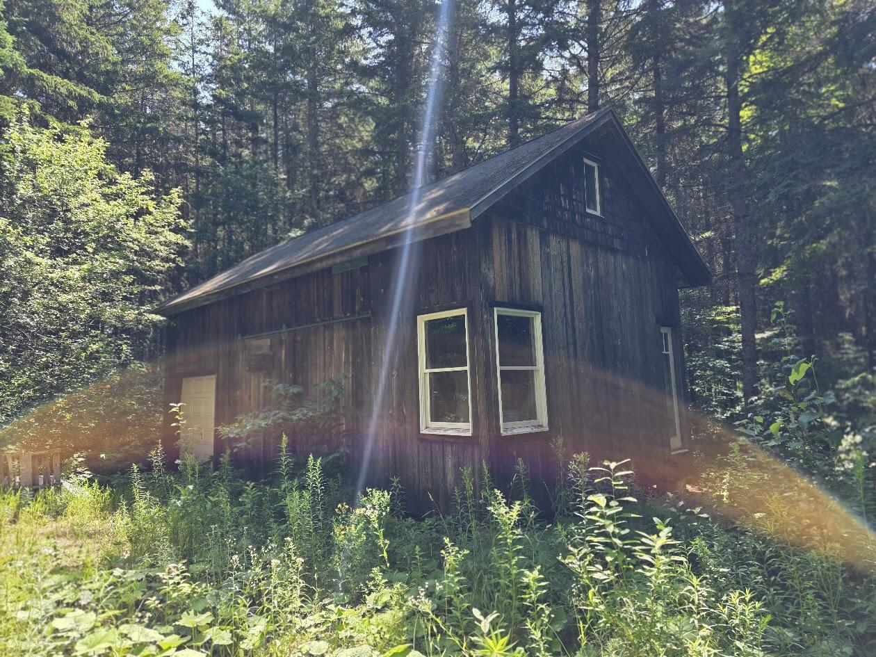 871 Estabrook Road Property Photo 24