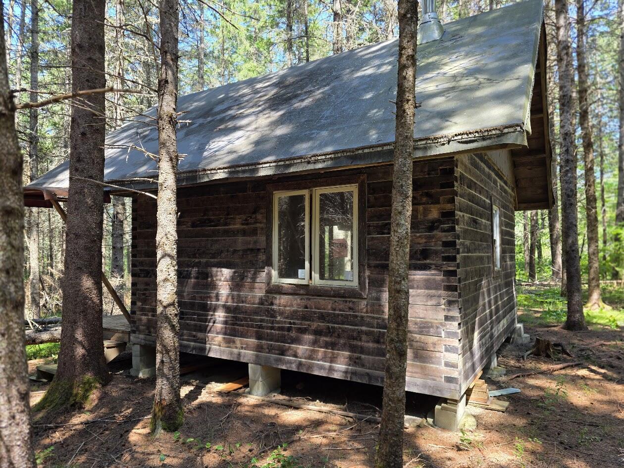 871 Estabrook Road Property Photo 29