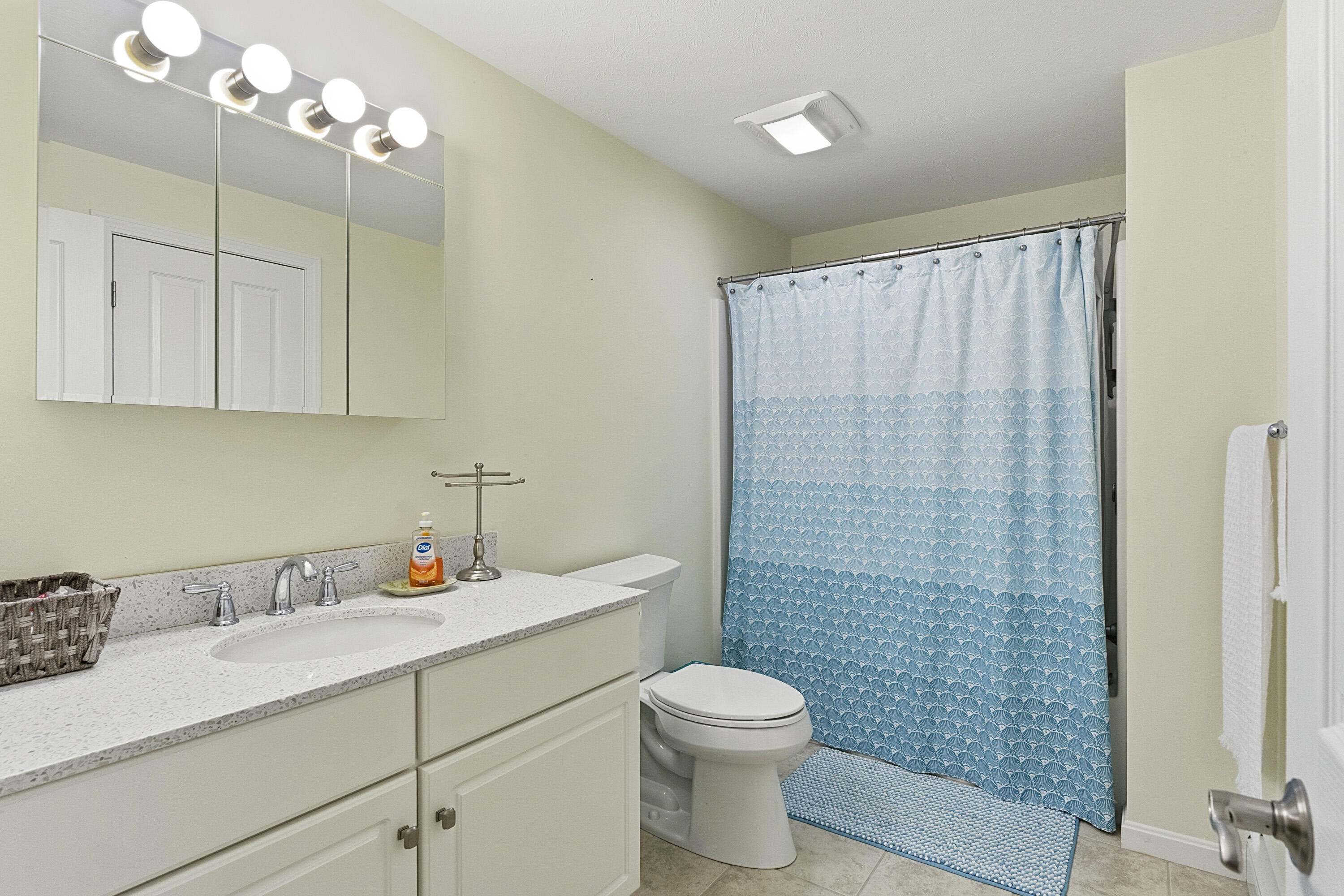88 Windward Pointe Drive 88 Property Photo 38