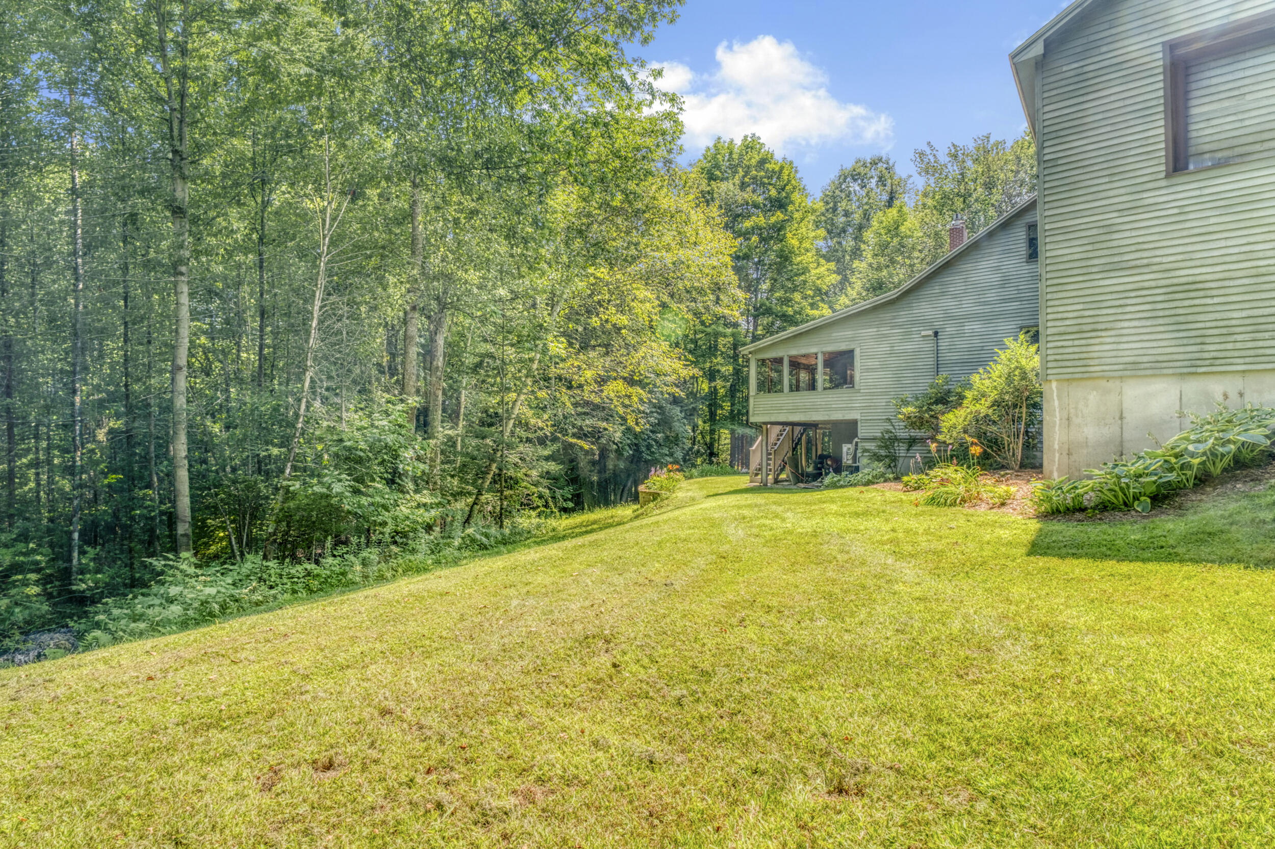 77 Wedgewood Drive Property Photo 14