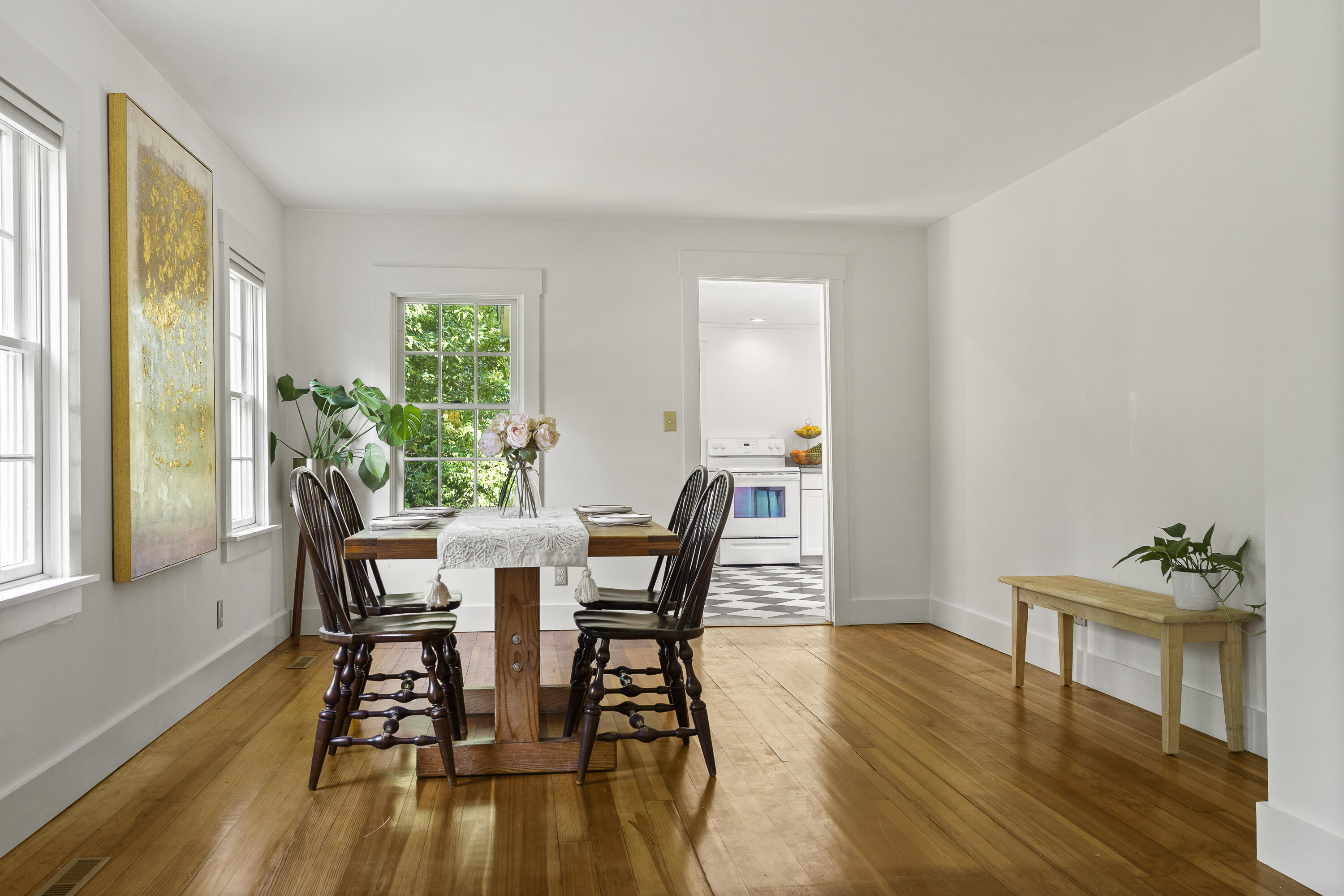 205 Center Street Property Photo 4