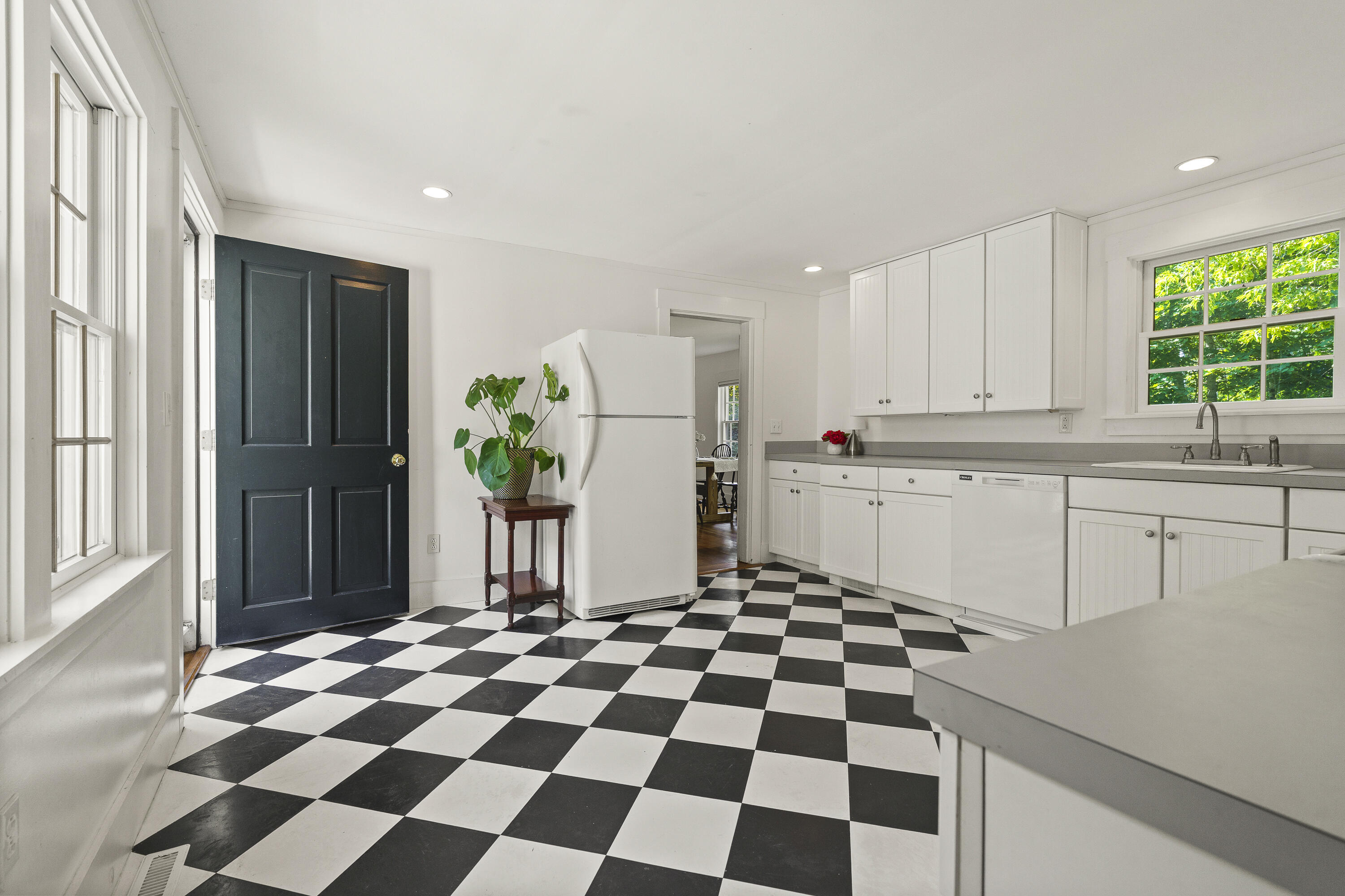 205 Center Street Property Photo 5