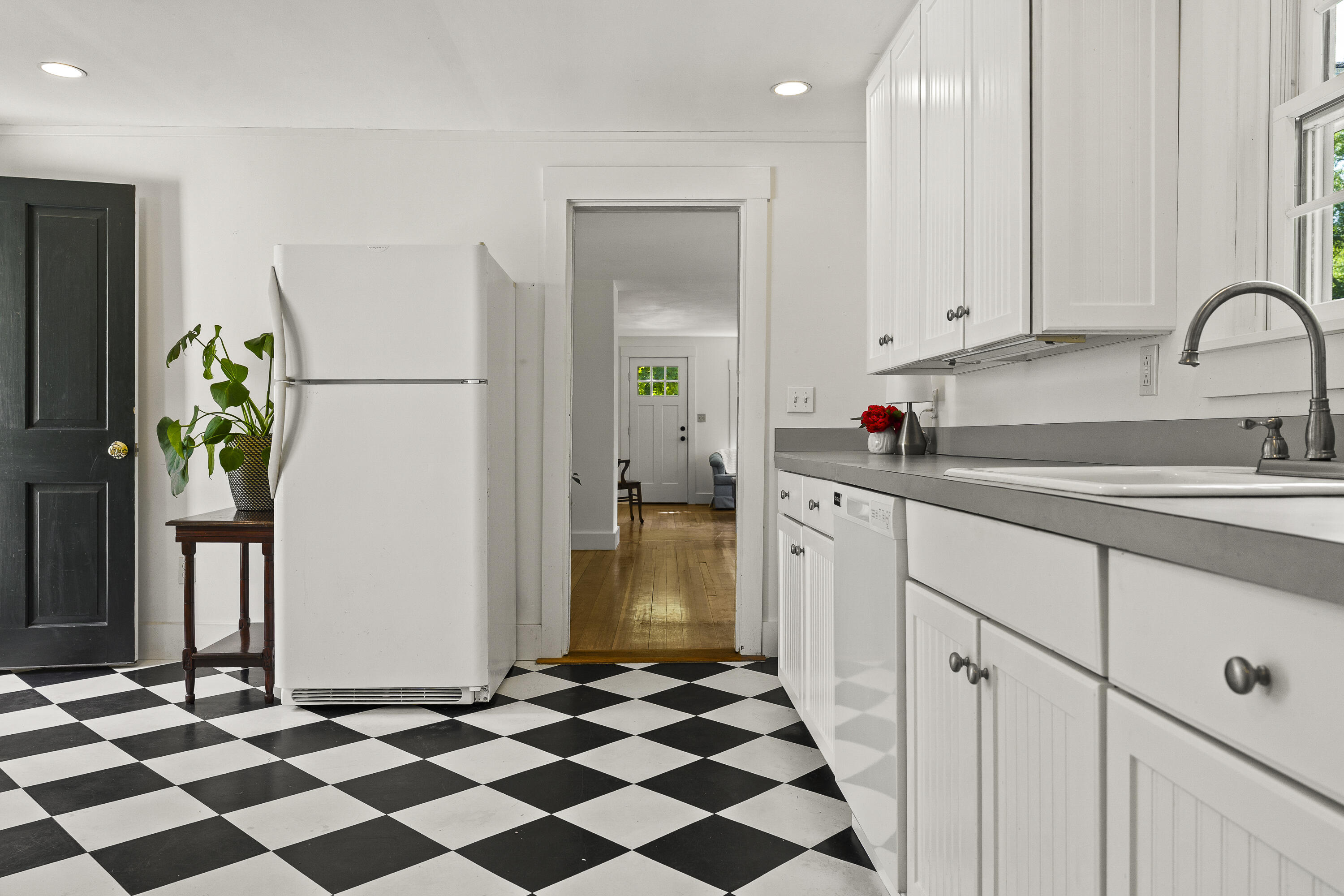205 Center Street Property Photo 12