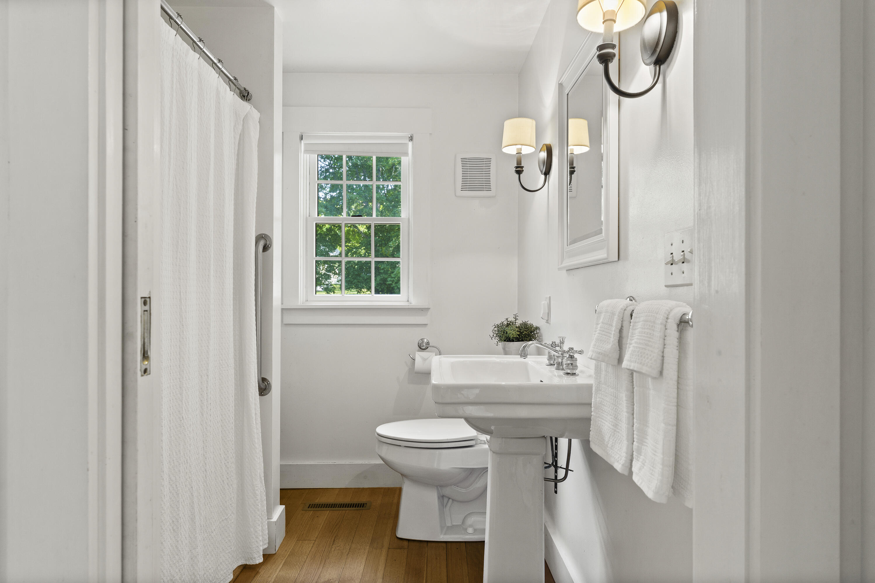 205 Center Street Property Photo 29