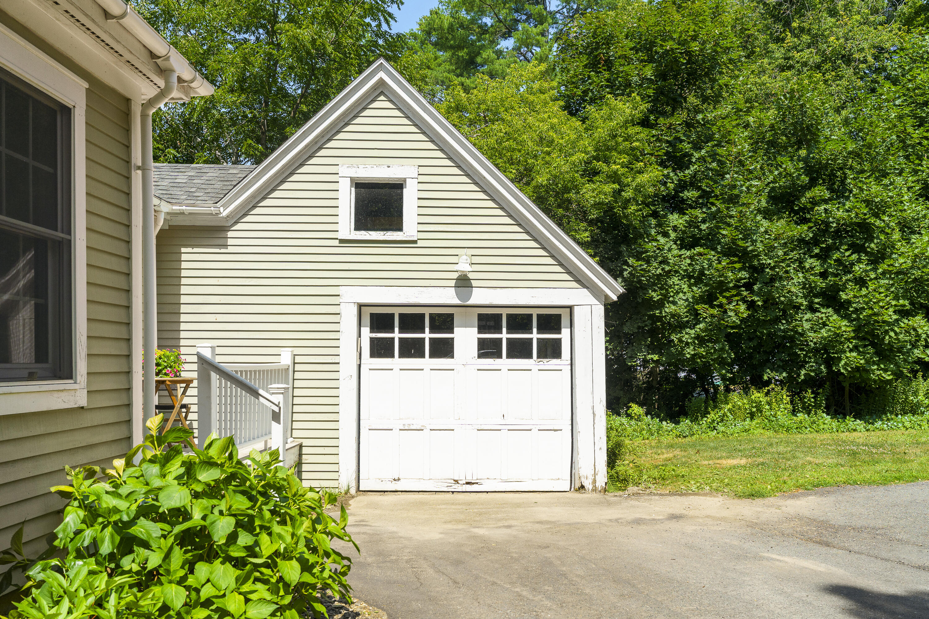 205 Center Street Property Photo 37