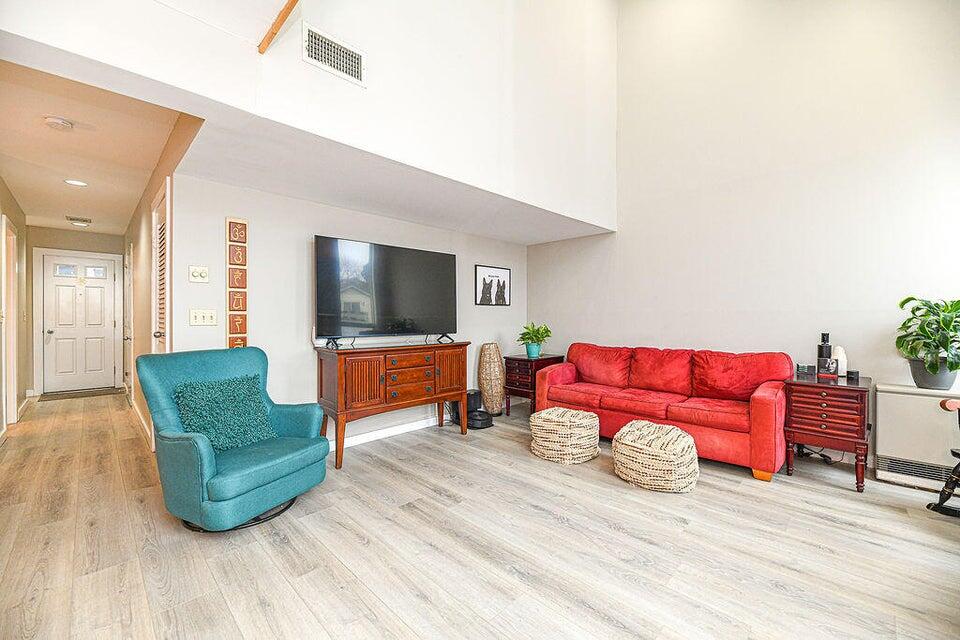 10 Ocean House Way 10 Property Photo 16