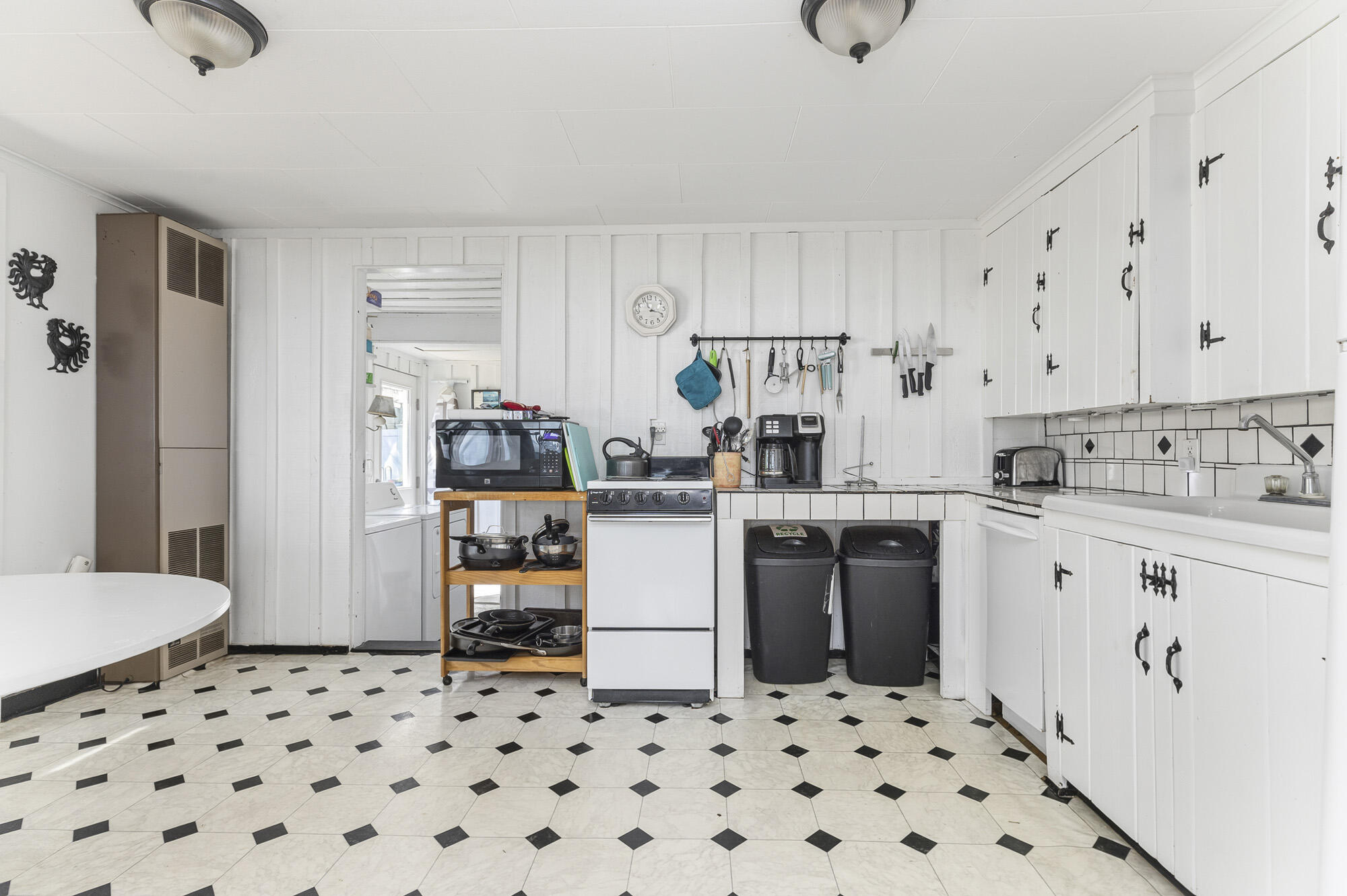 144 Surf Street Property Photo 15
