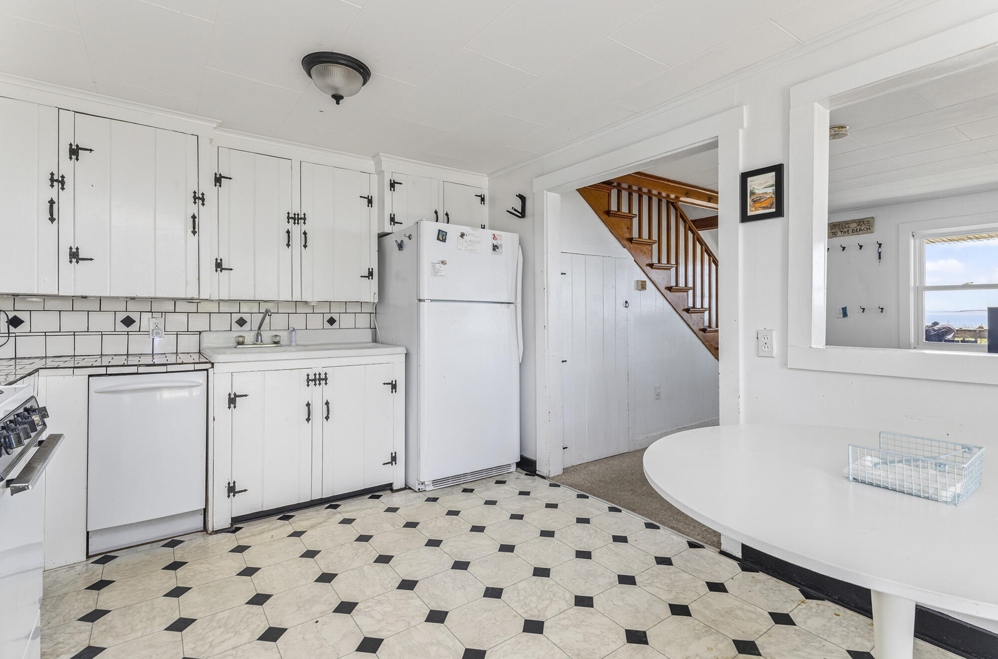 144 Surf Street Property Photo 16