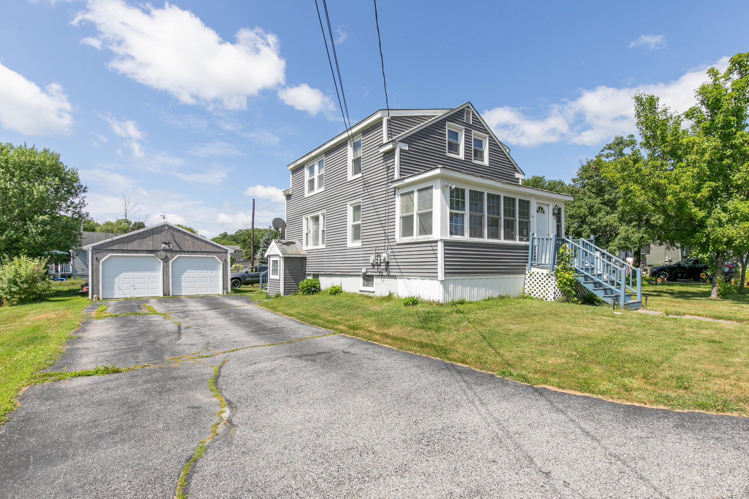 37 Daggett Street Property Photo 2