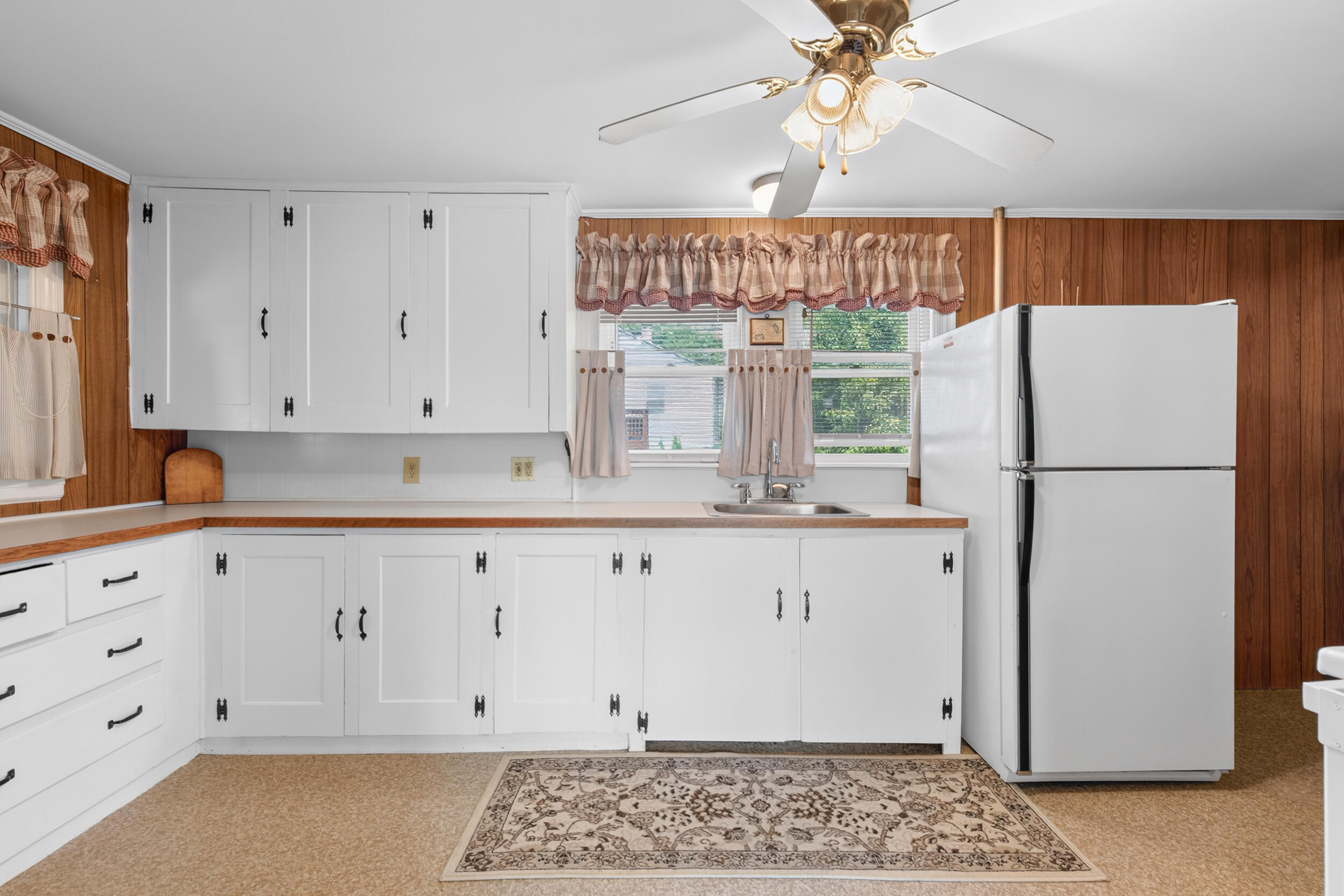 37 Daggett Street Property Photo 13