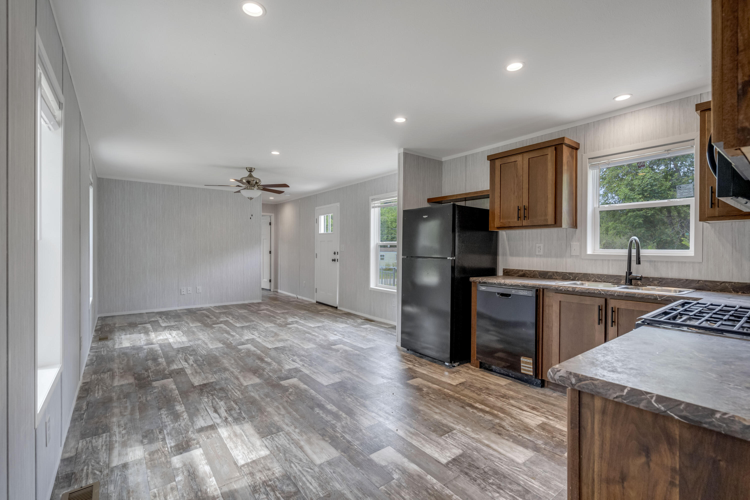 15 Gowell Lane Property Photo 10