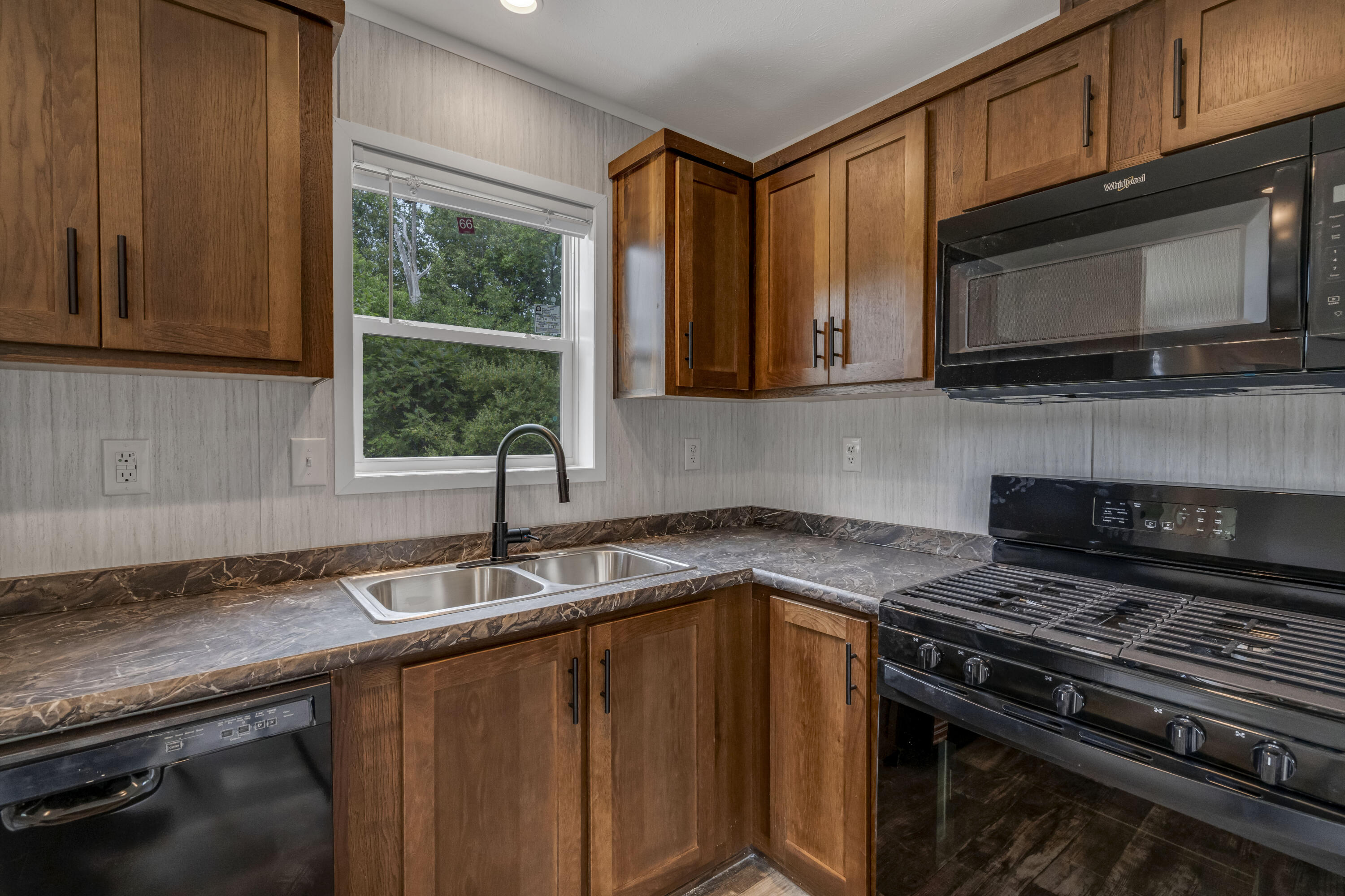 15 Gowell Lane Property Photo 13