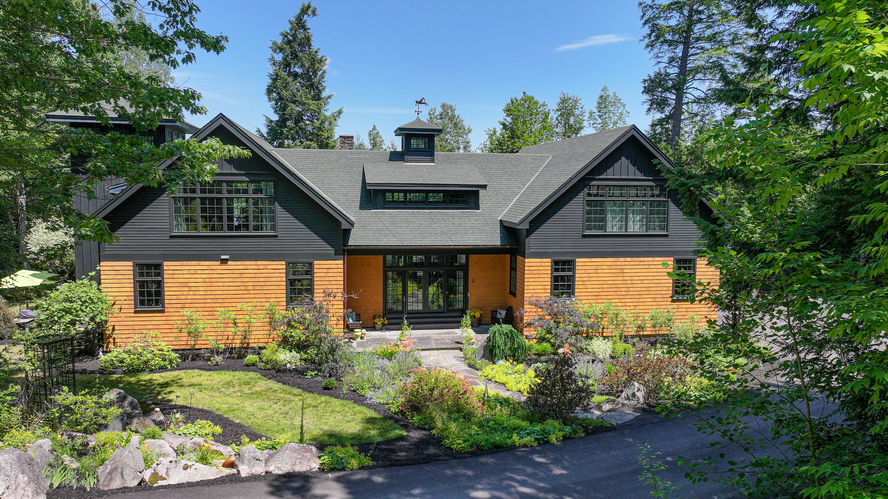 2 Larch Drive Property Photo 1