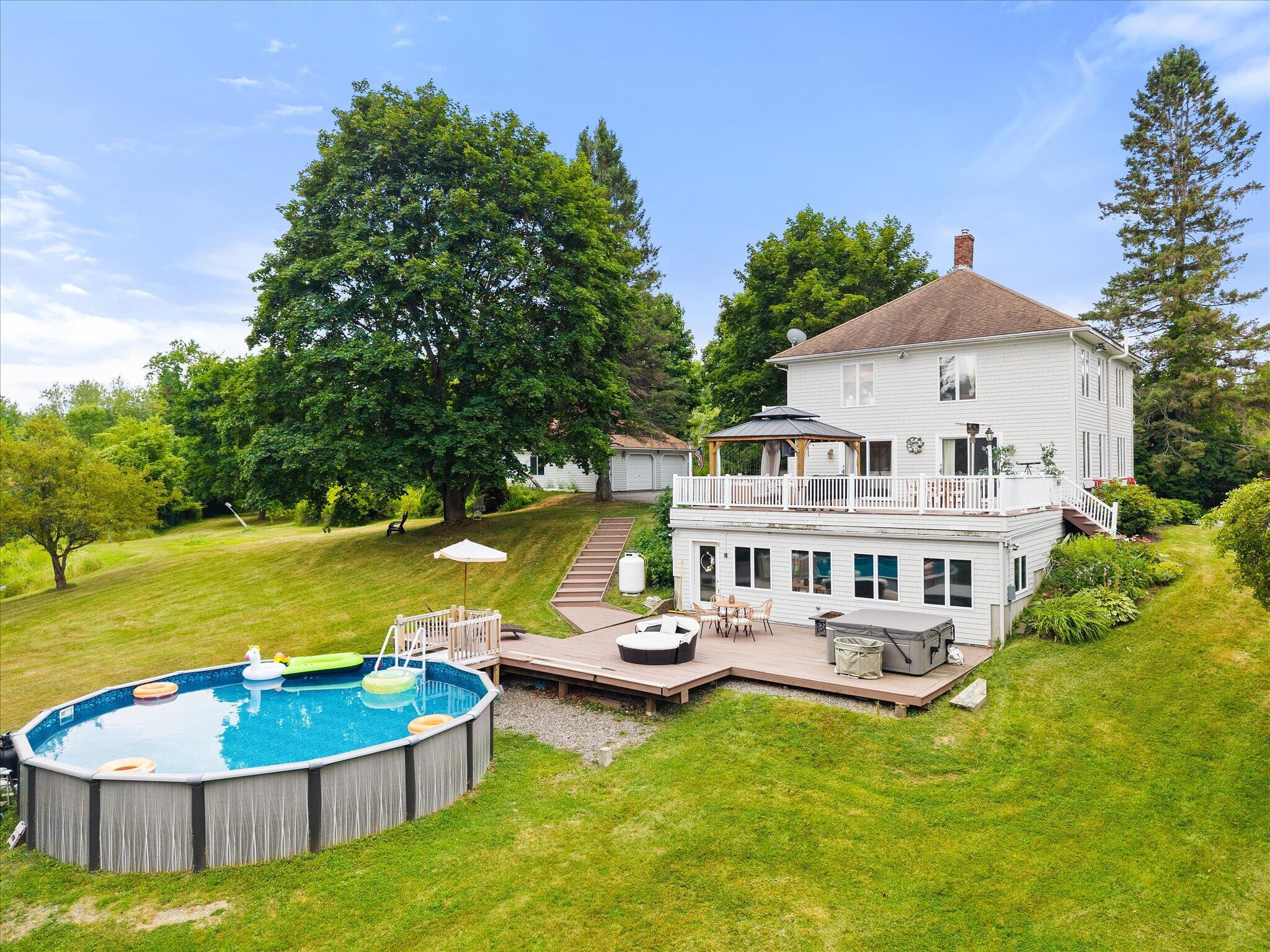 15 Brochu Lane Property Photo 2
