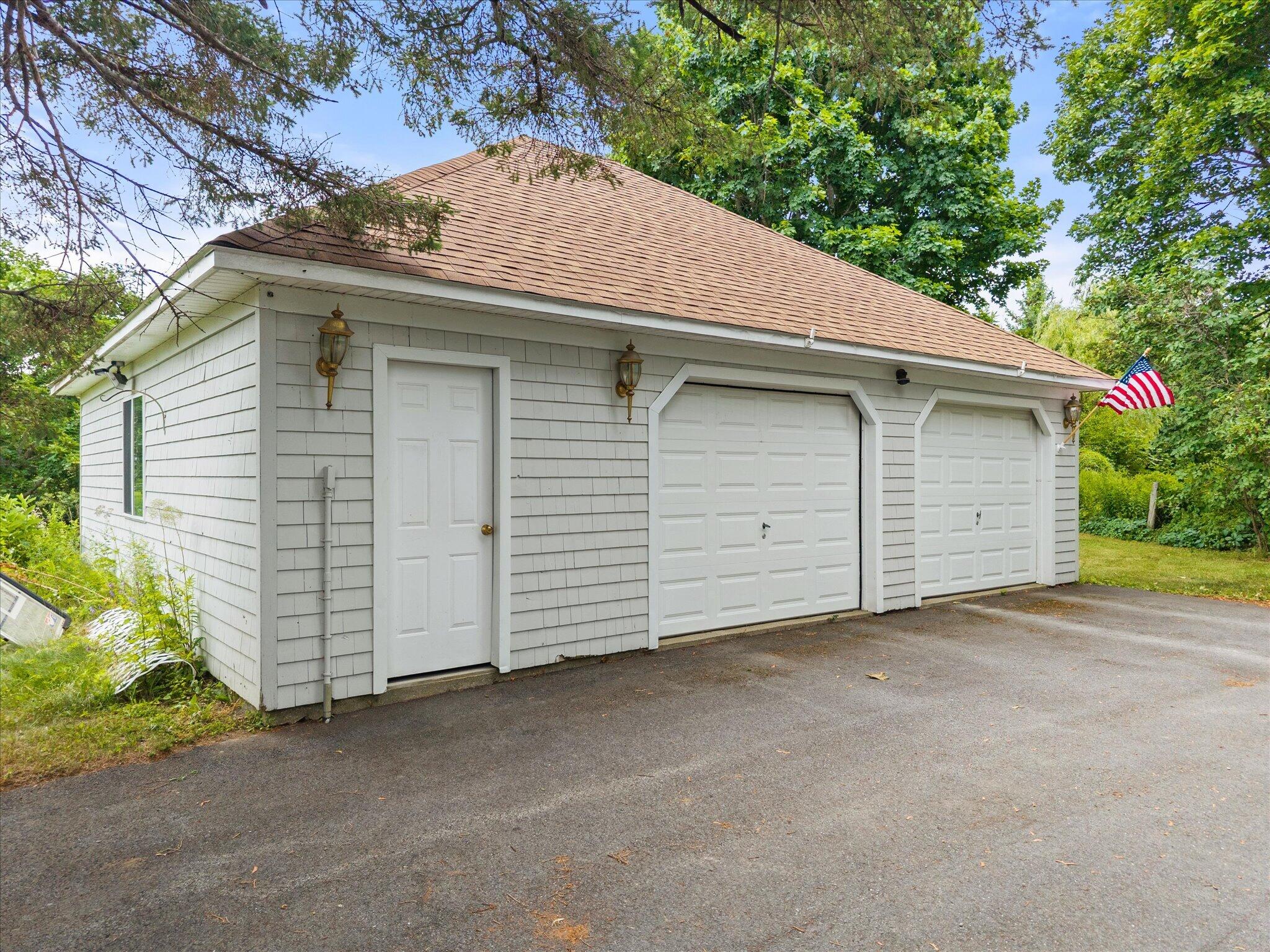 15 Brochu Lane Property Photo 3