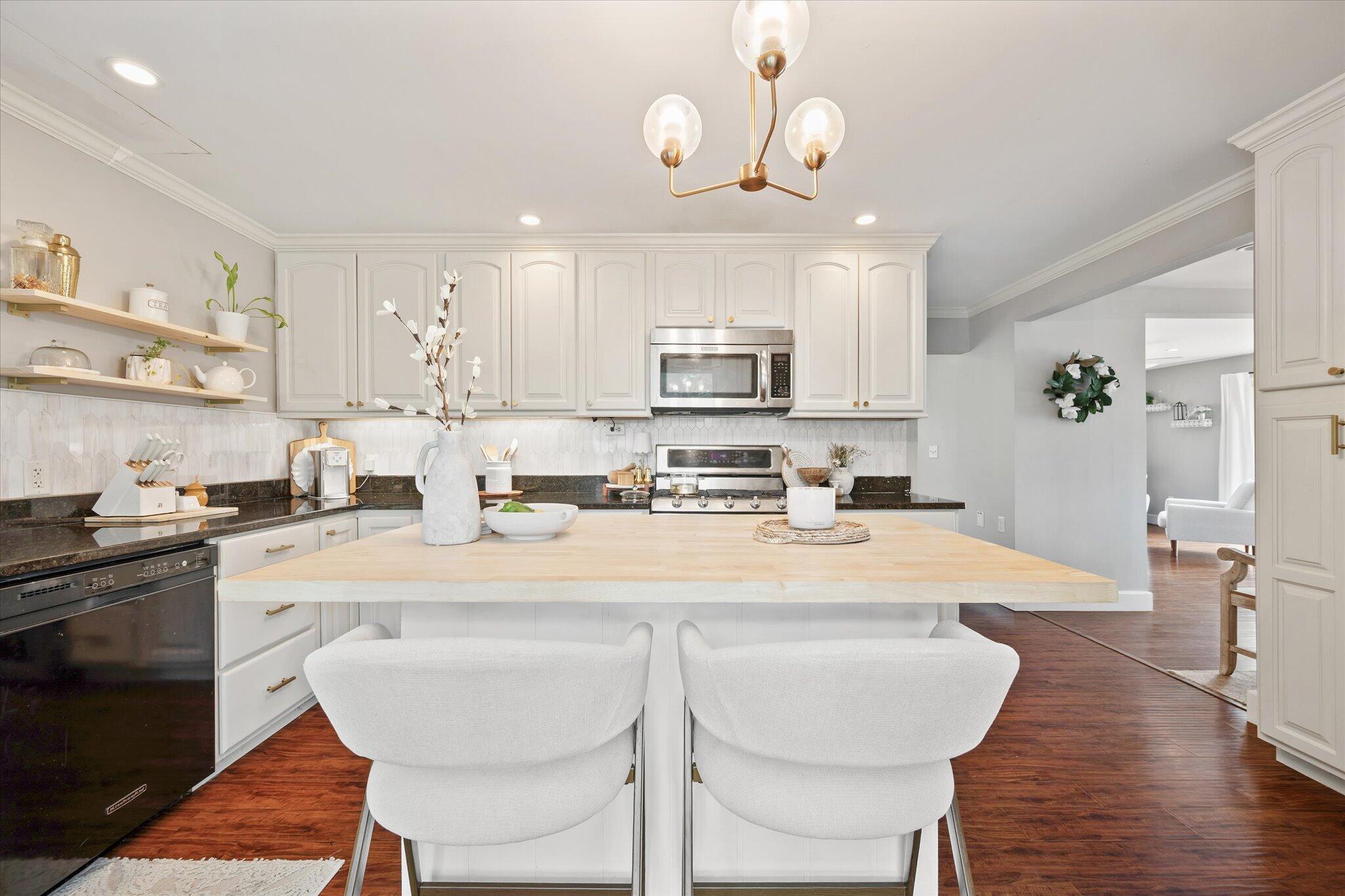 15 Brochu Lane Property Photo 6