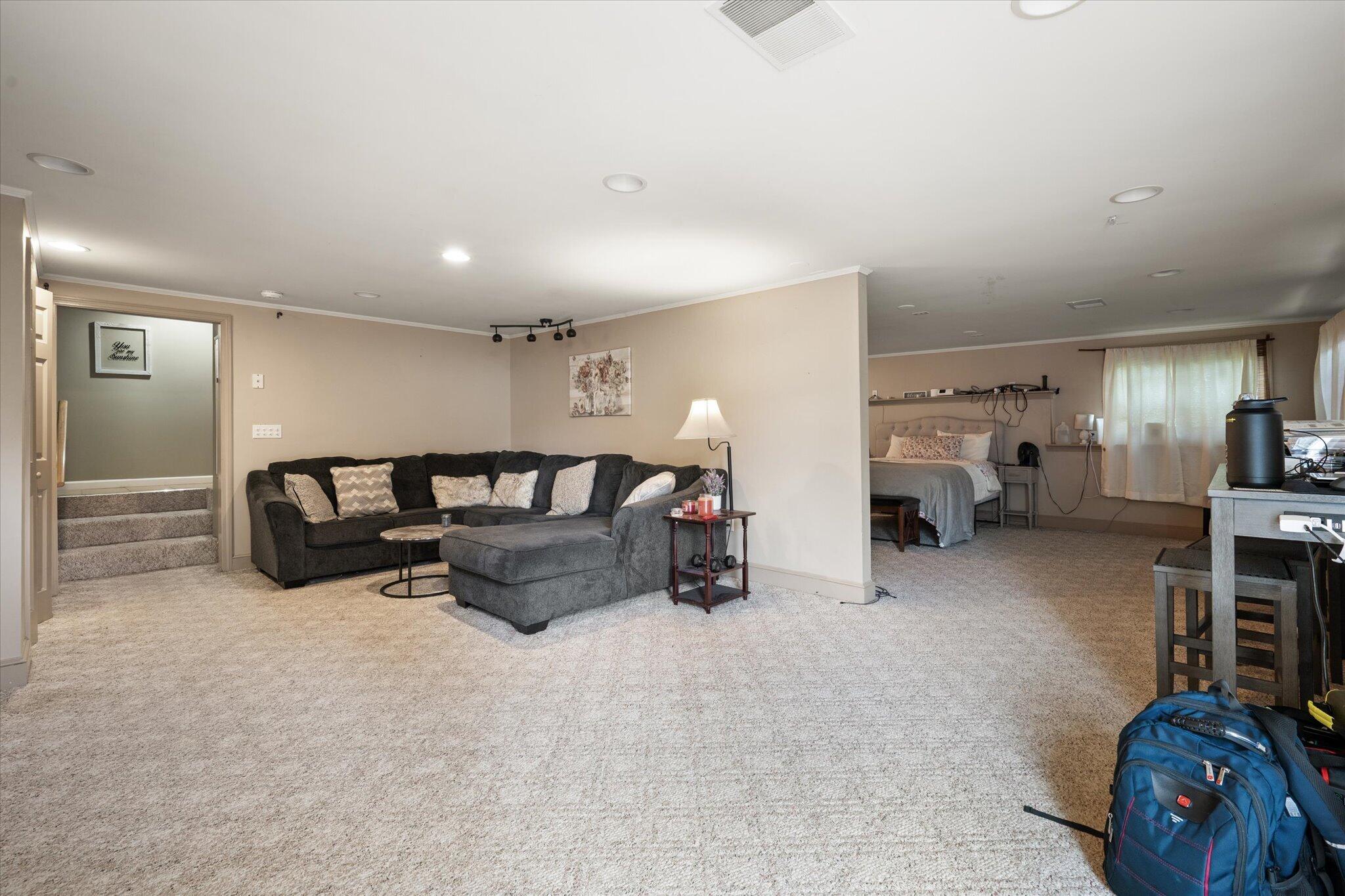 15 Brochu Lane Property Photo 42