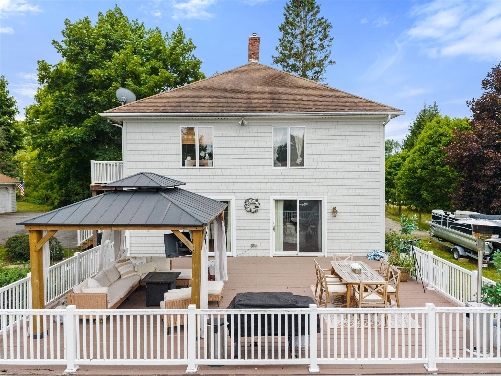 15 Brochu Lane Property Photo 48