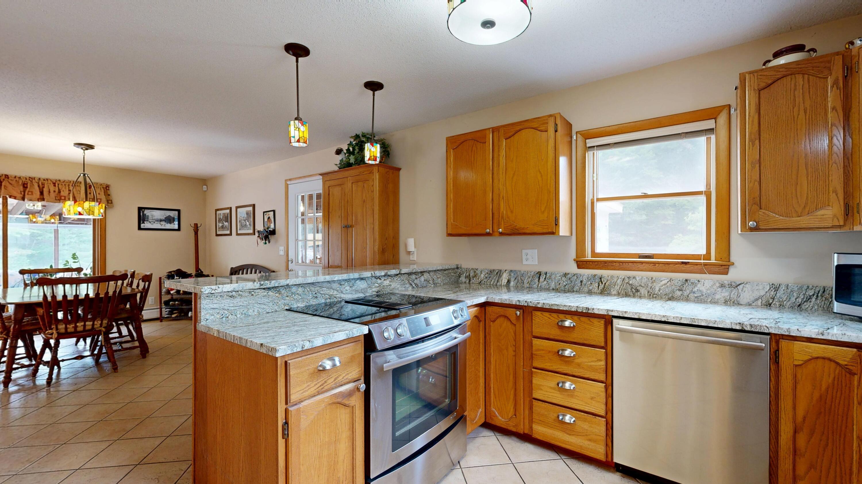 633 Bishop Hill Road Property Photo 11
