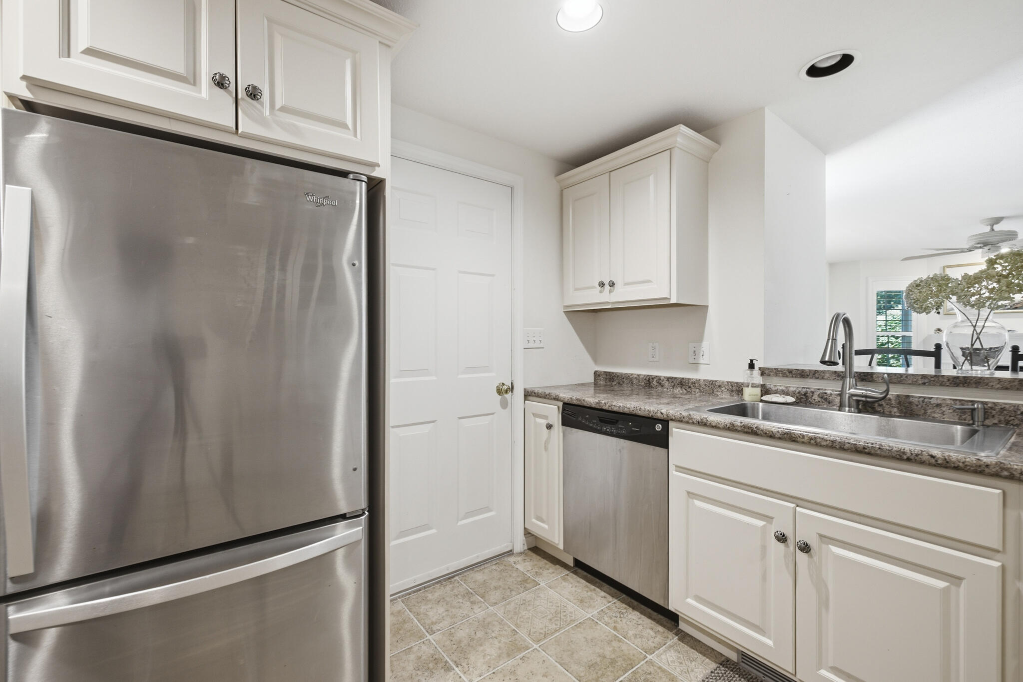 11 Sterling Drive 11 Property Photo 13
