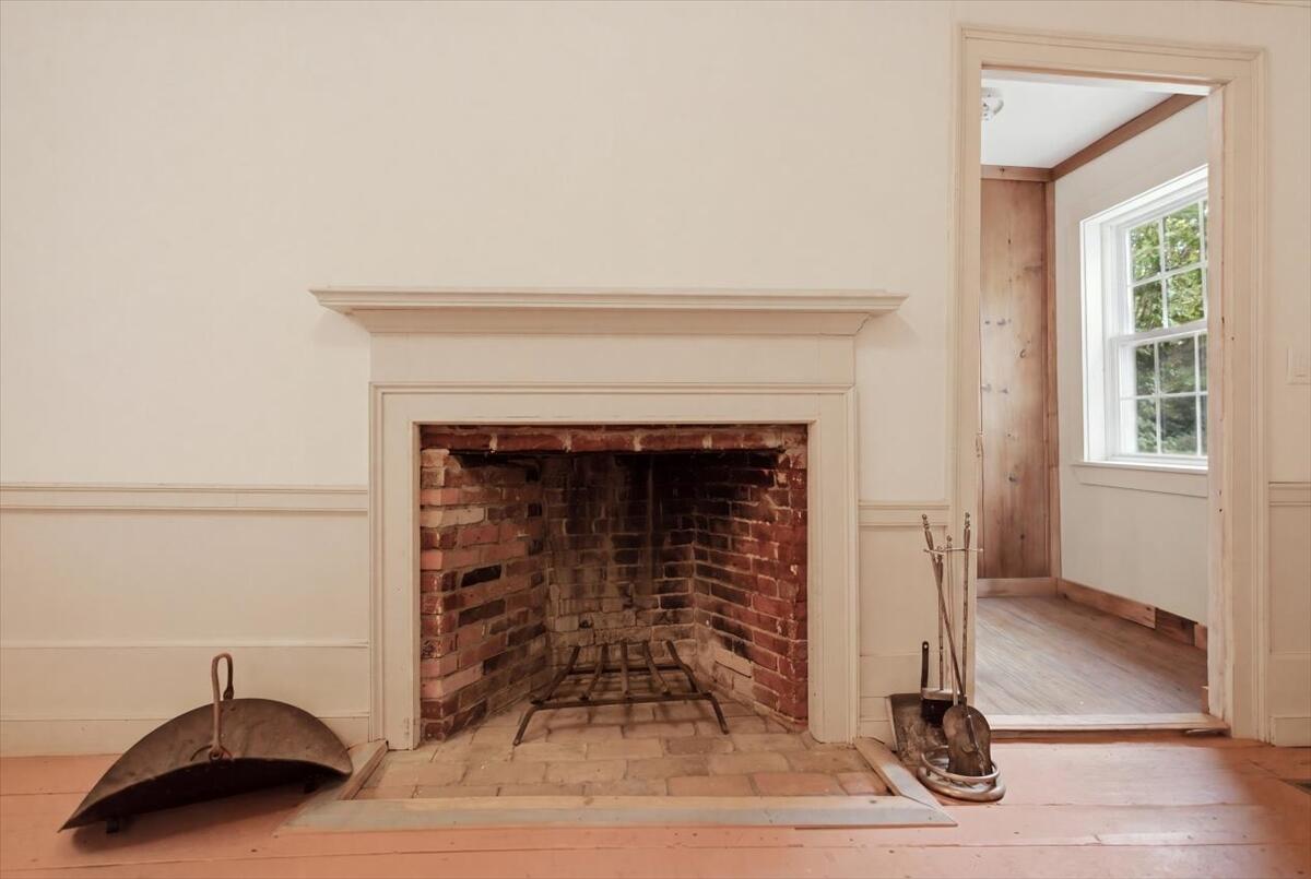 1135 Manchester Road Property Photo 8