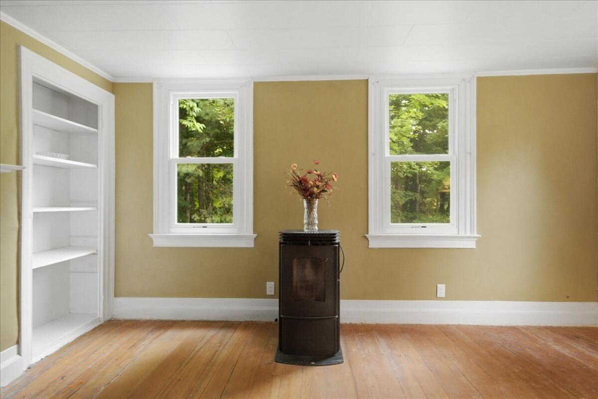 1135 Manchester Road Property Photo 15