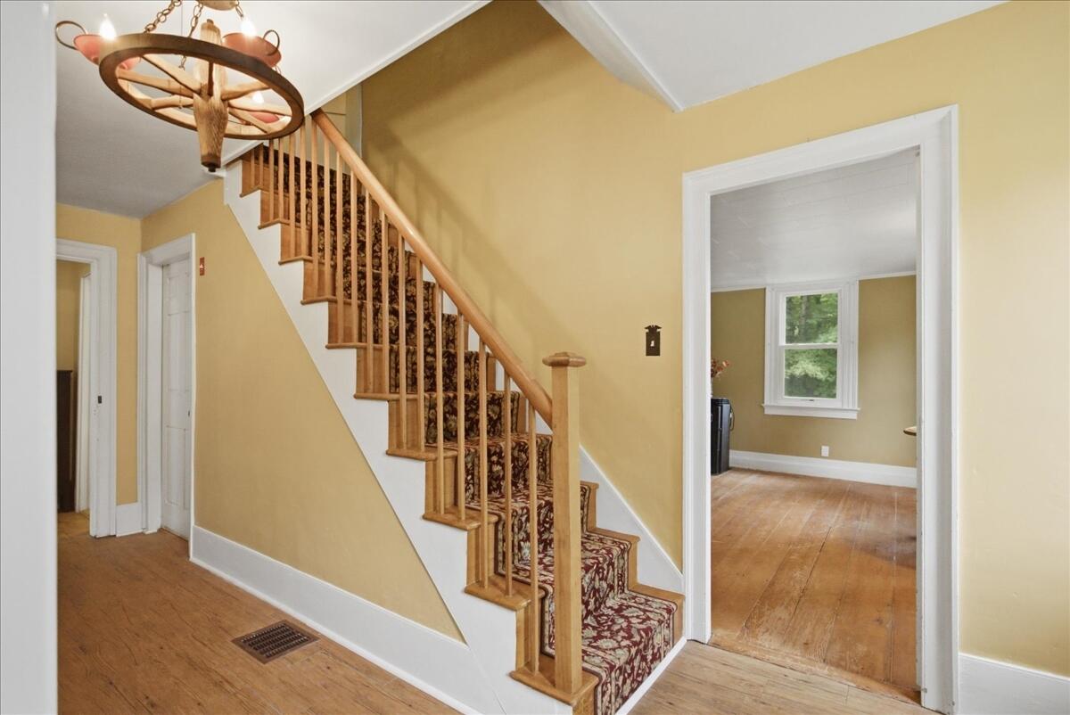 1135 Manchester Road Property Photo 37