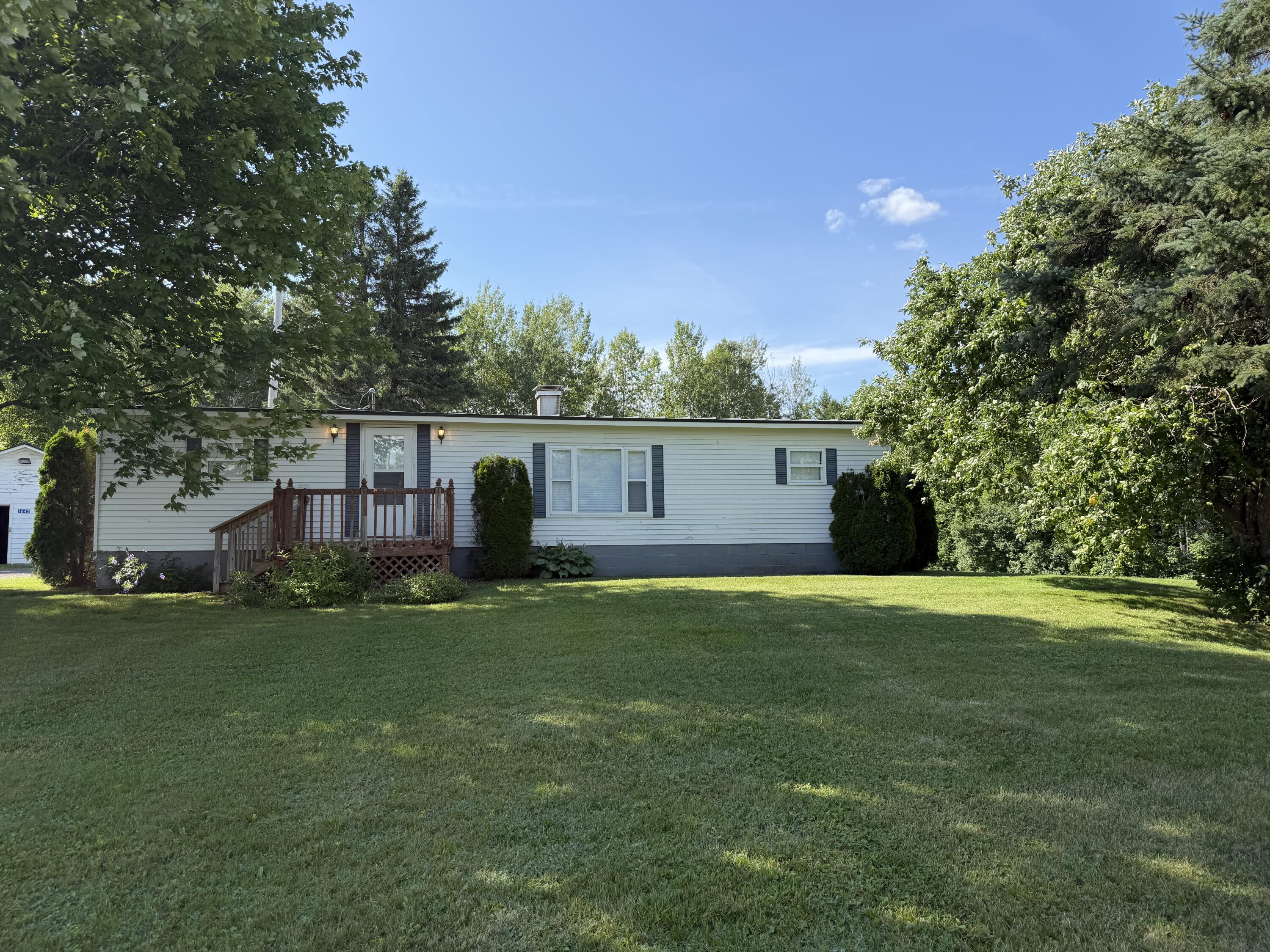 1643 Bangor Road Property Photo 1