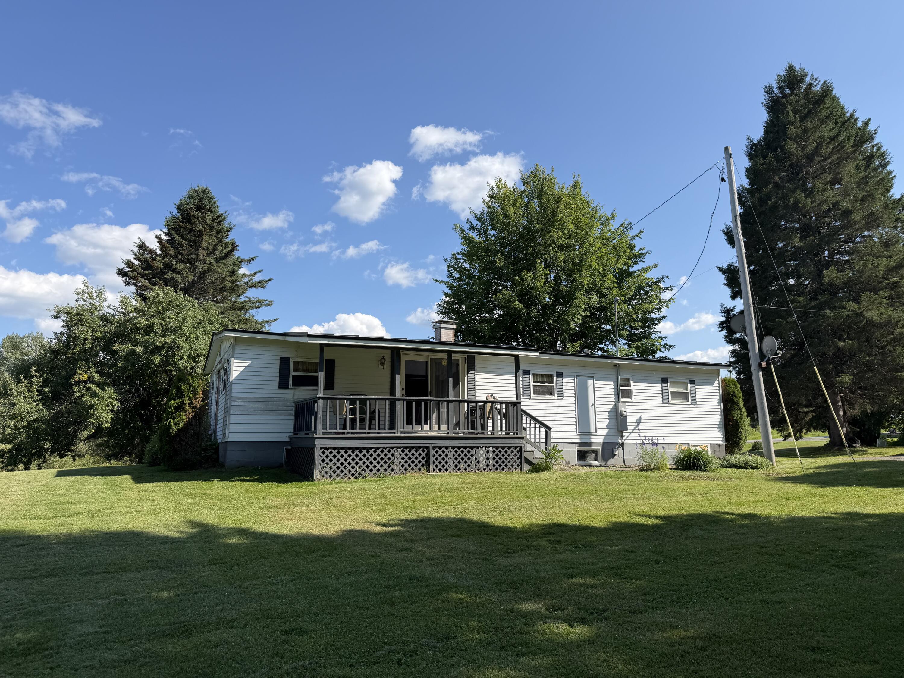 1643 Bangor Road Property Photo 2