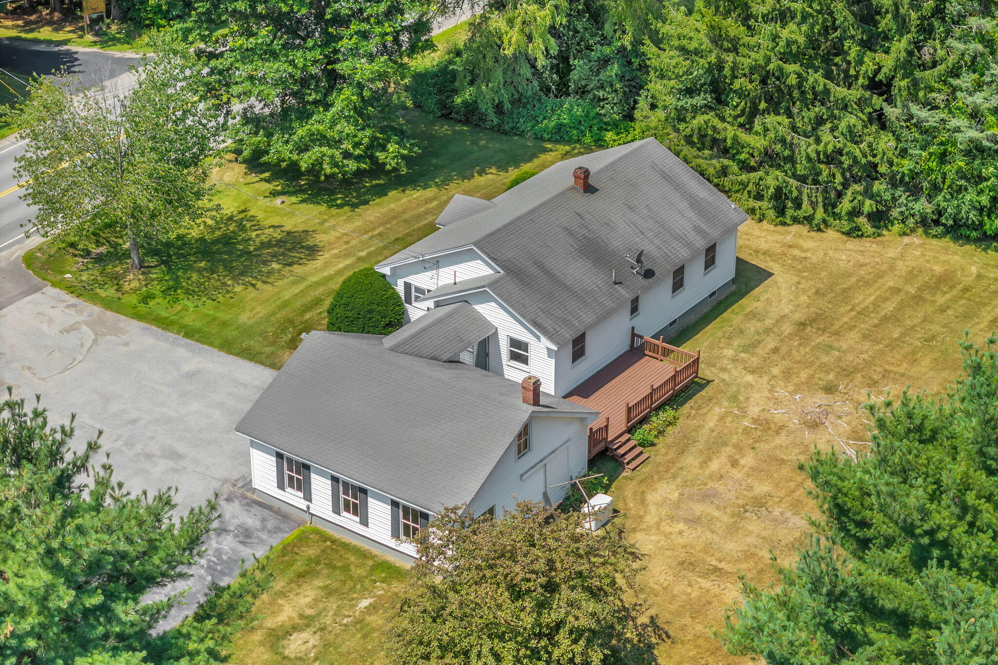 2639 Union Street Property Photo 4