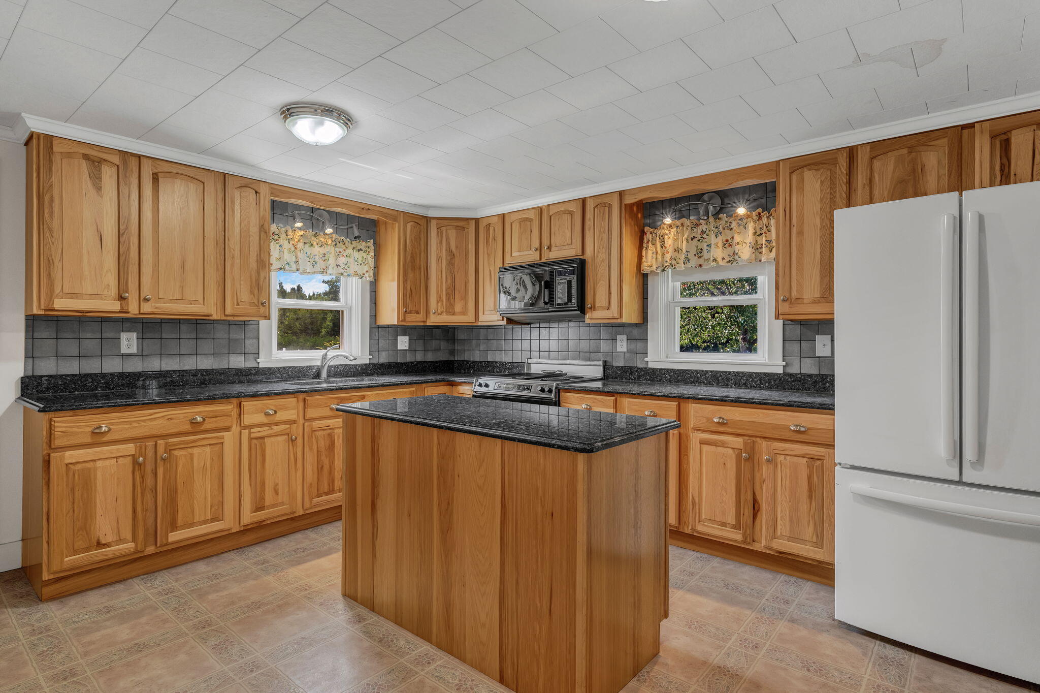 2639 Union Street Property Photo 18