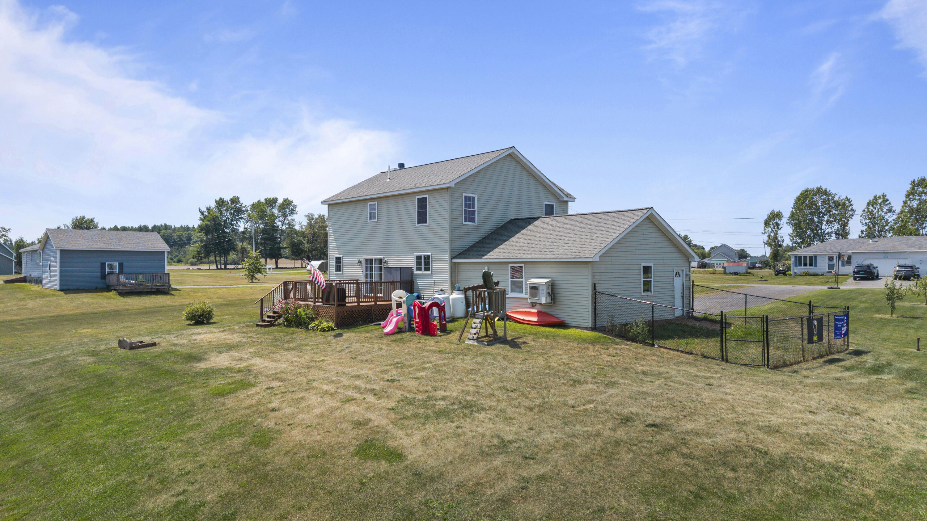 4 Kents Way Property Photo 34