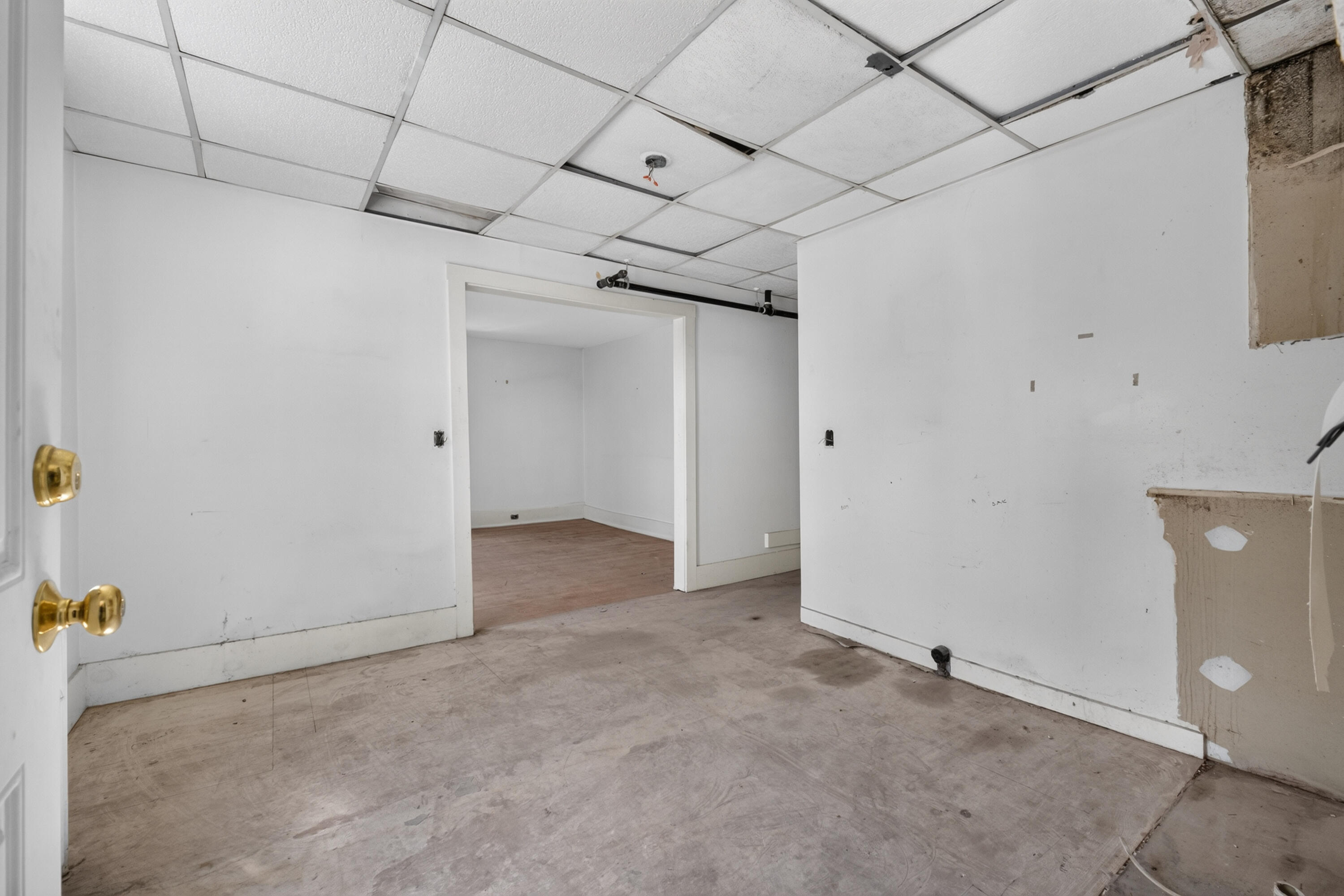 6 Amherst Street Property Photo 12