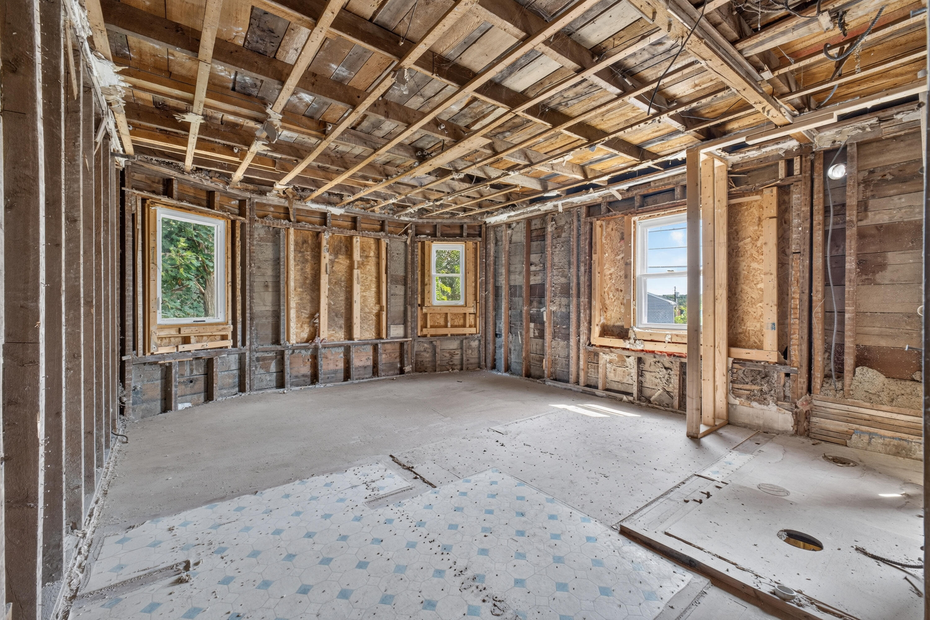 6 Amherst Street Property Photo 42