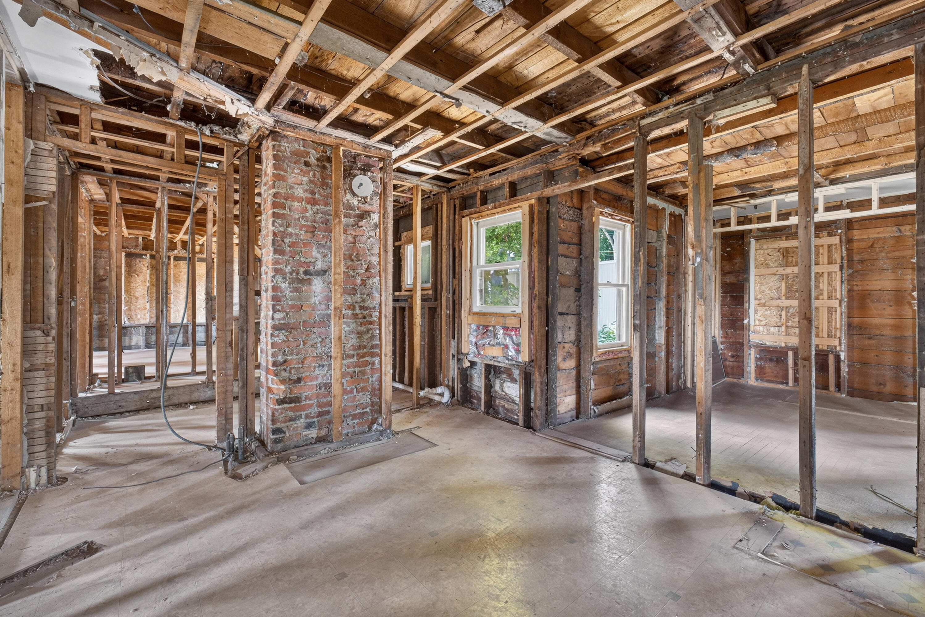 6 Amherst Street Property Photo 45