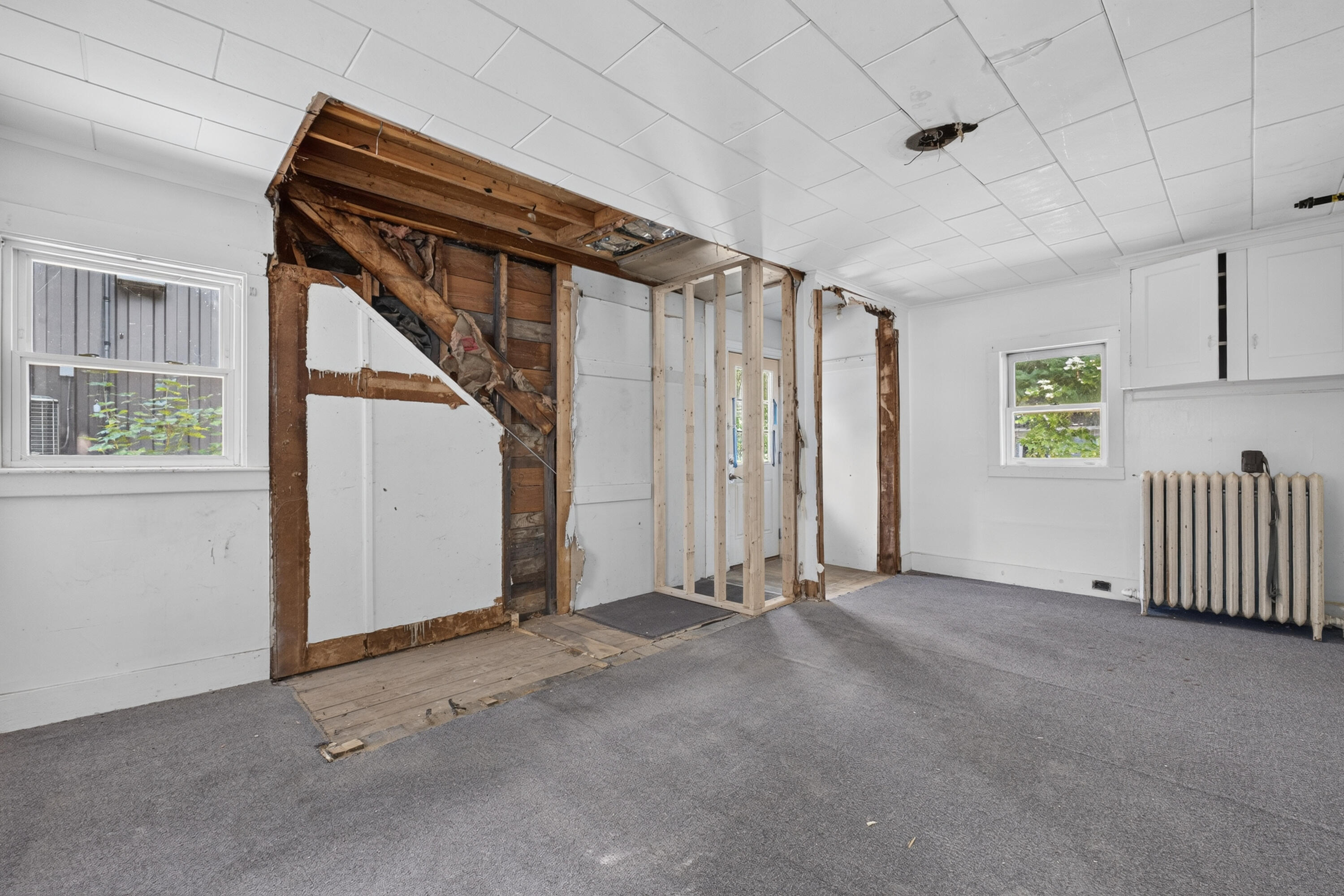 6 Amherst Street Property Photo 32