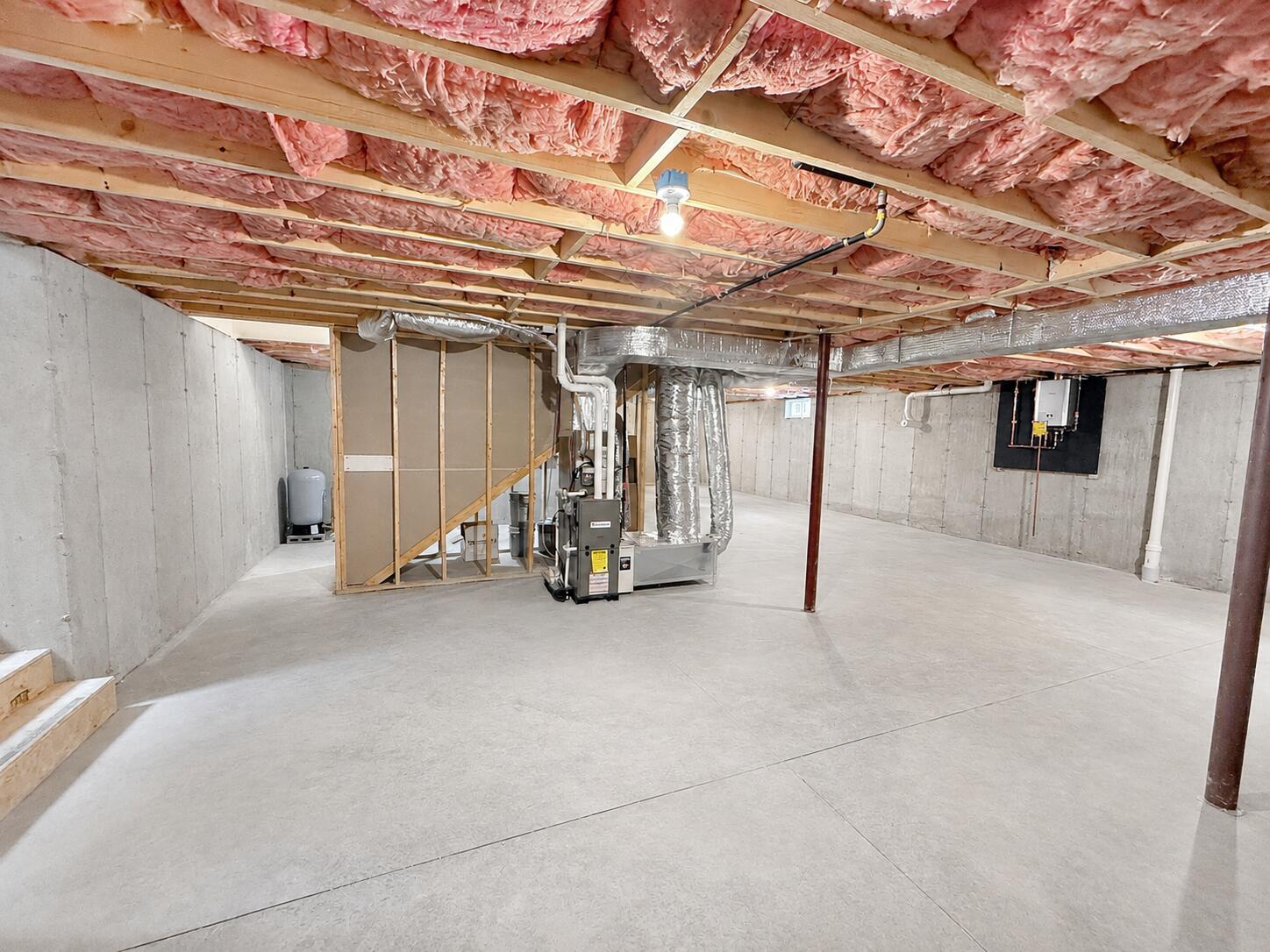 18 Linda Lane Property Photo 27