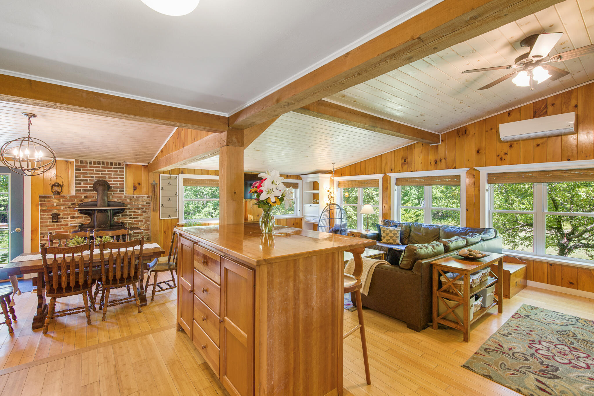 315 Davis Road Property Photo 14
