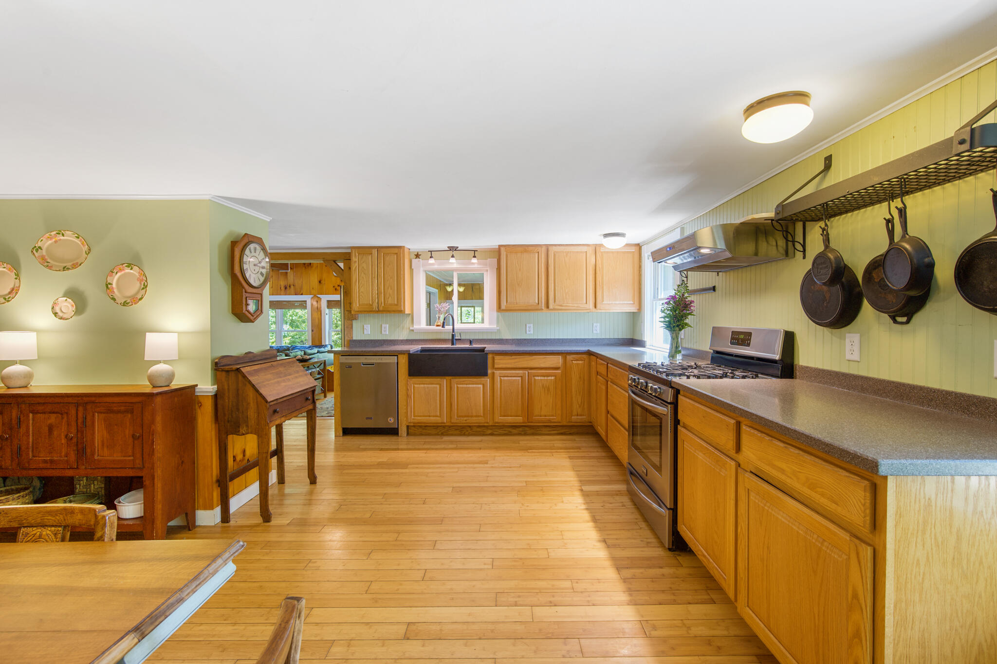 315 Davis Road Property Photo 18