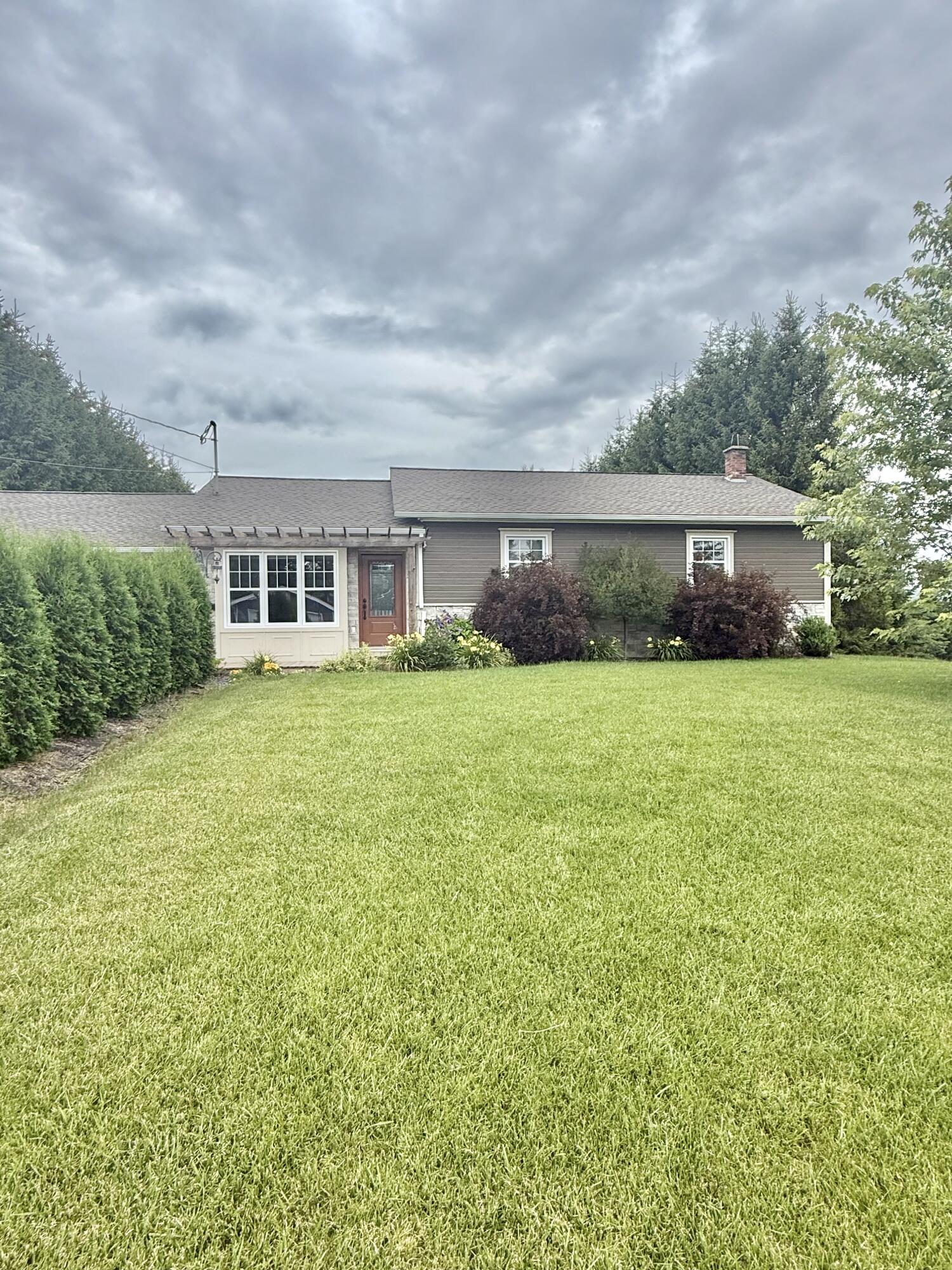 251 19th Avenue Property Photo 2